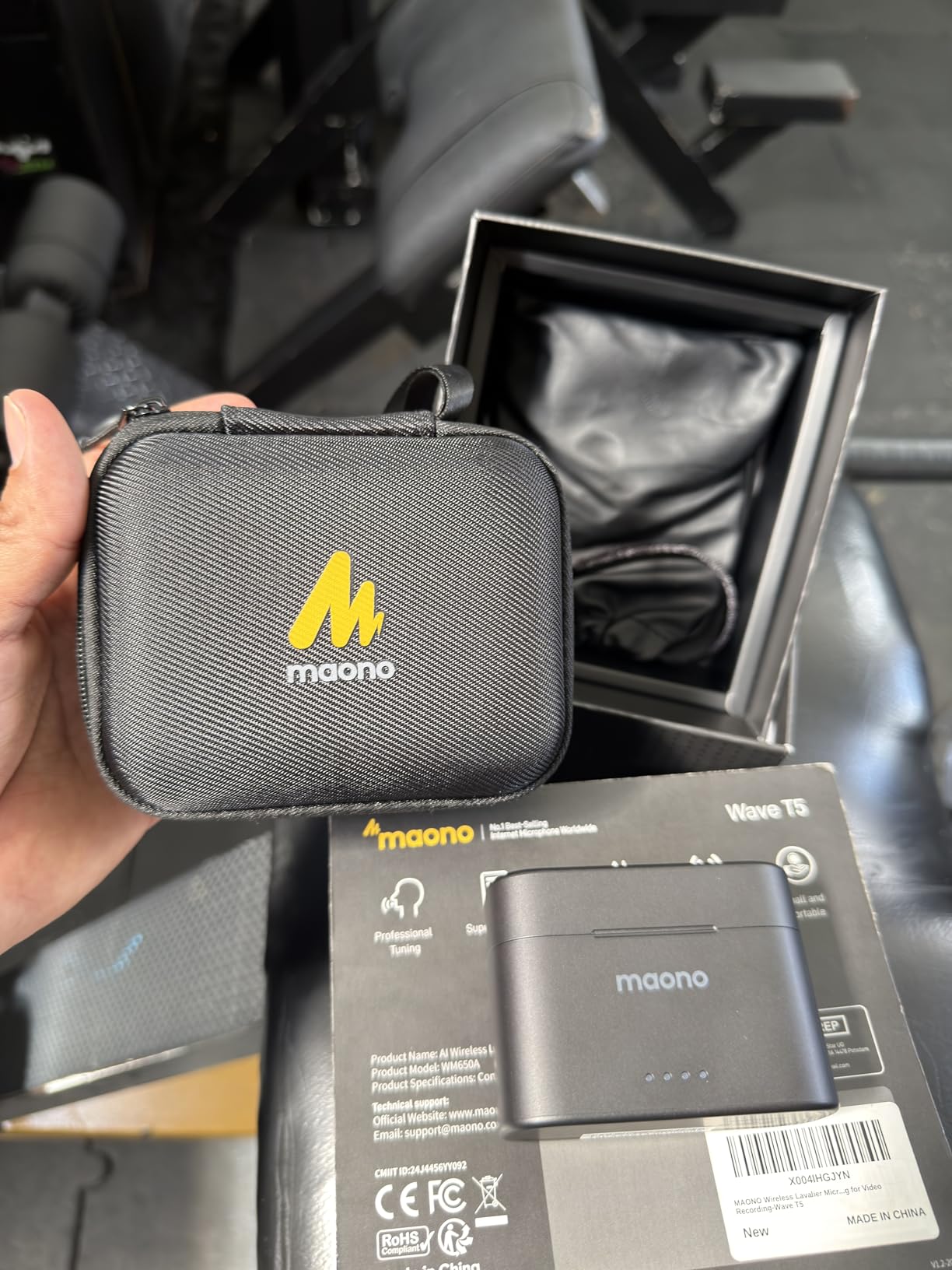 MAONO Wireless Lavalier Microphone for iPhone/Android/Camera/PC, Mini Lapel Mic with 48khz 24bit, AI Noise Cancellation customer photo 2