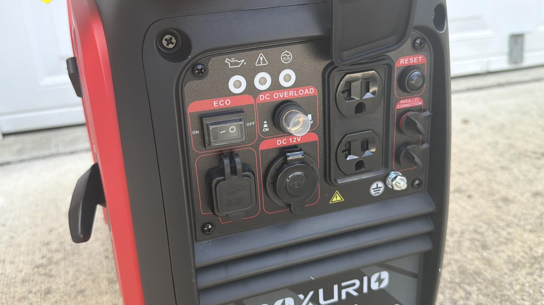 2550-Watt Portable Inverter Generator for Home Use, 1.06Gallon Large Fuel Tank Up to 10 Hours Use, 120V Gas Powered Generator Super Quiet - EPA Compliant-Red customer photo 1