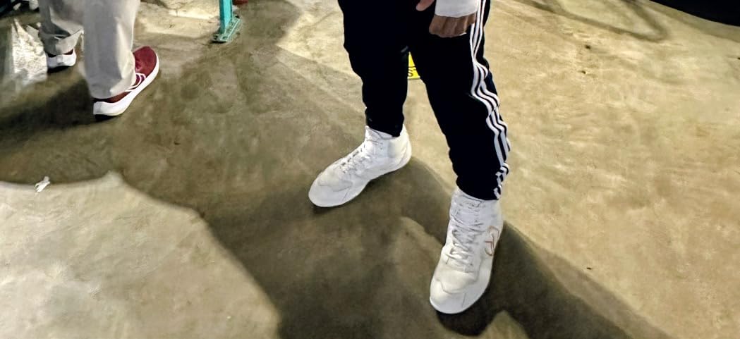 Men's Wrestling Shoes with Lightweight,Sdtdid Boxing Shoes Made of Micro Suede for Gym,Powerlifting,Bodybuilding,Training Etc. customer photo 1