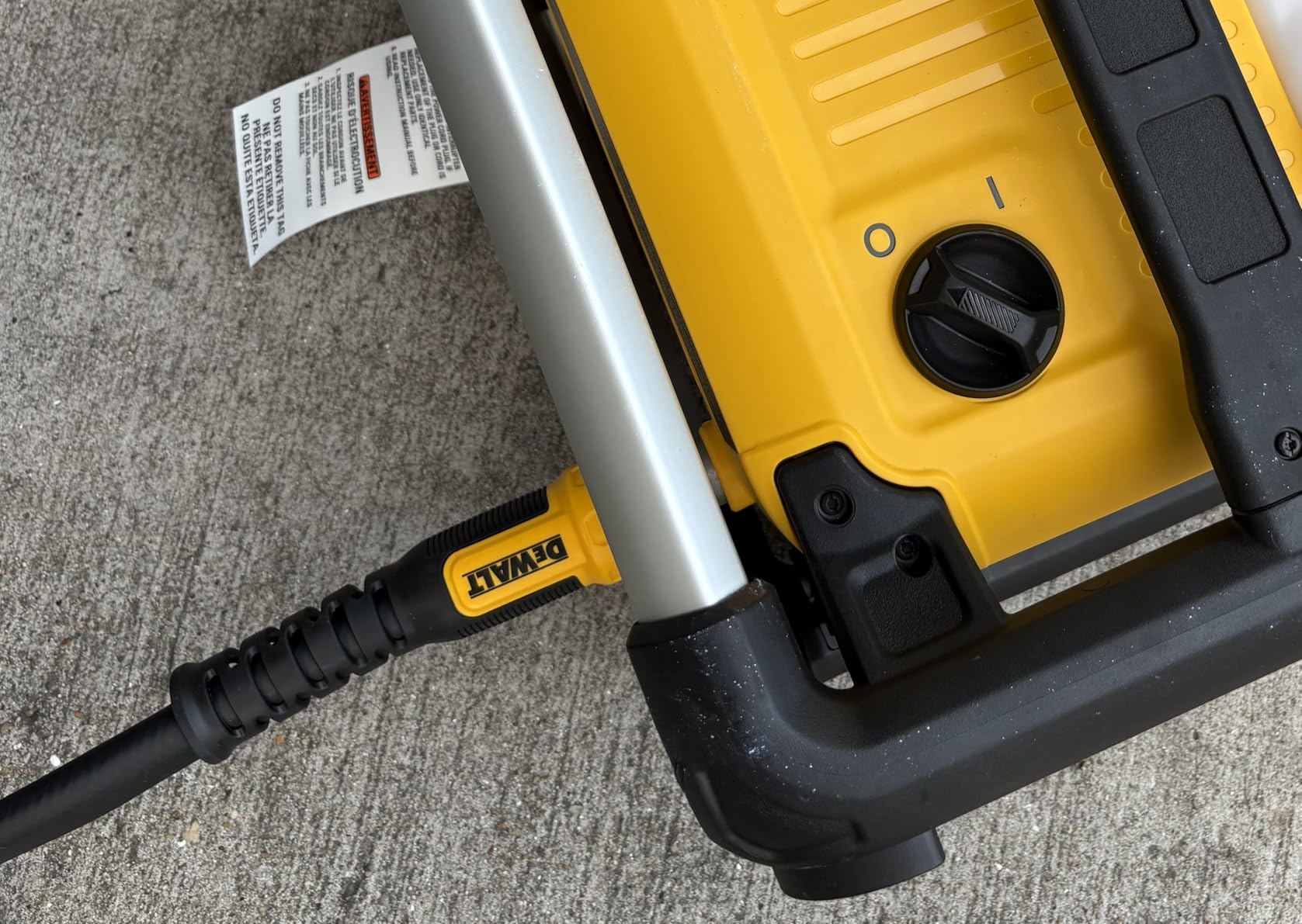 DEWALT Professional Grade Heavy Duty Garden Hose 100 Feet x 5/8 Inch customer photo 1