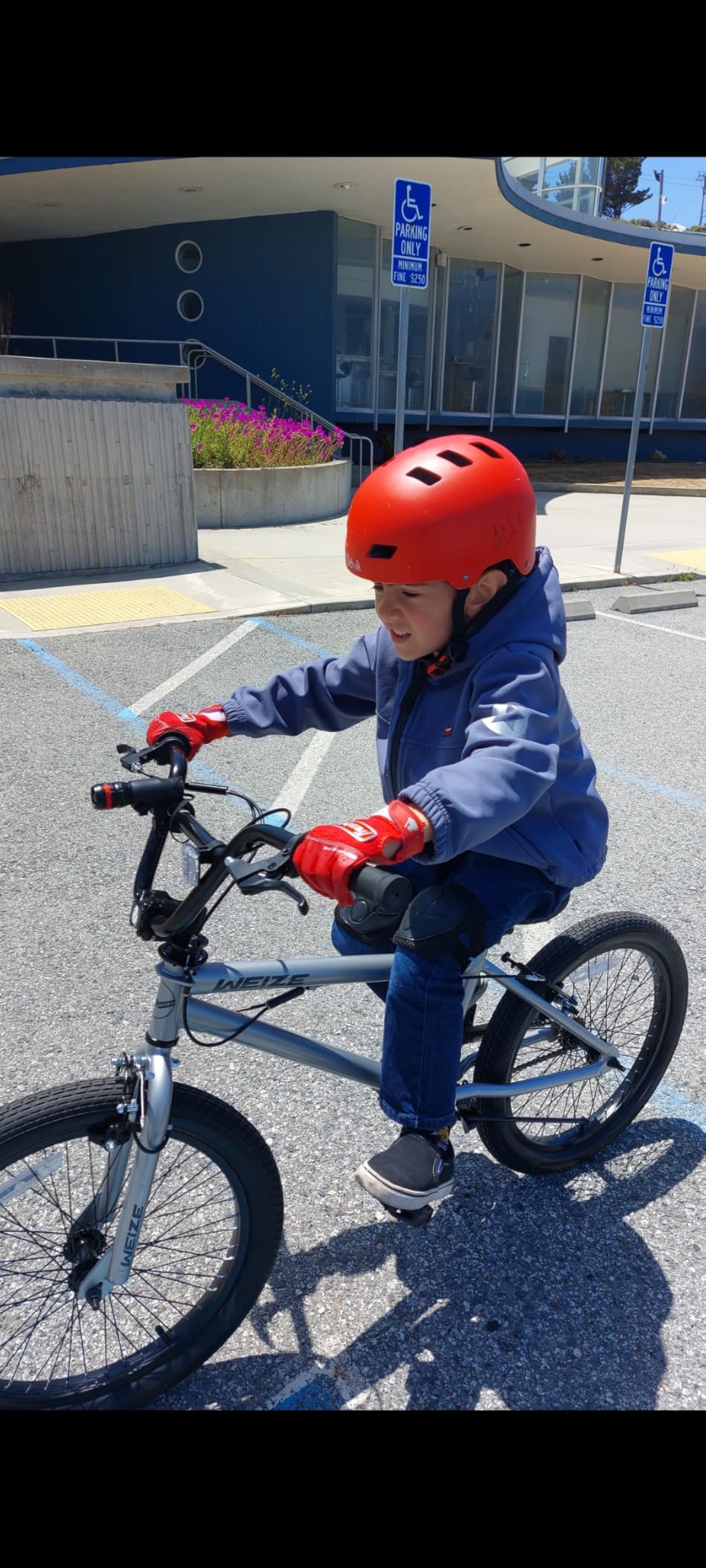 WEIZE Freestyle BMX Bike, 20 inch Trick Bicycle for Kids, Hi-Ten Steel Frame, 360 Degree Rotor Freestyle, 4 Pegs customer photo 1