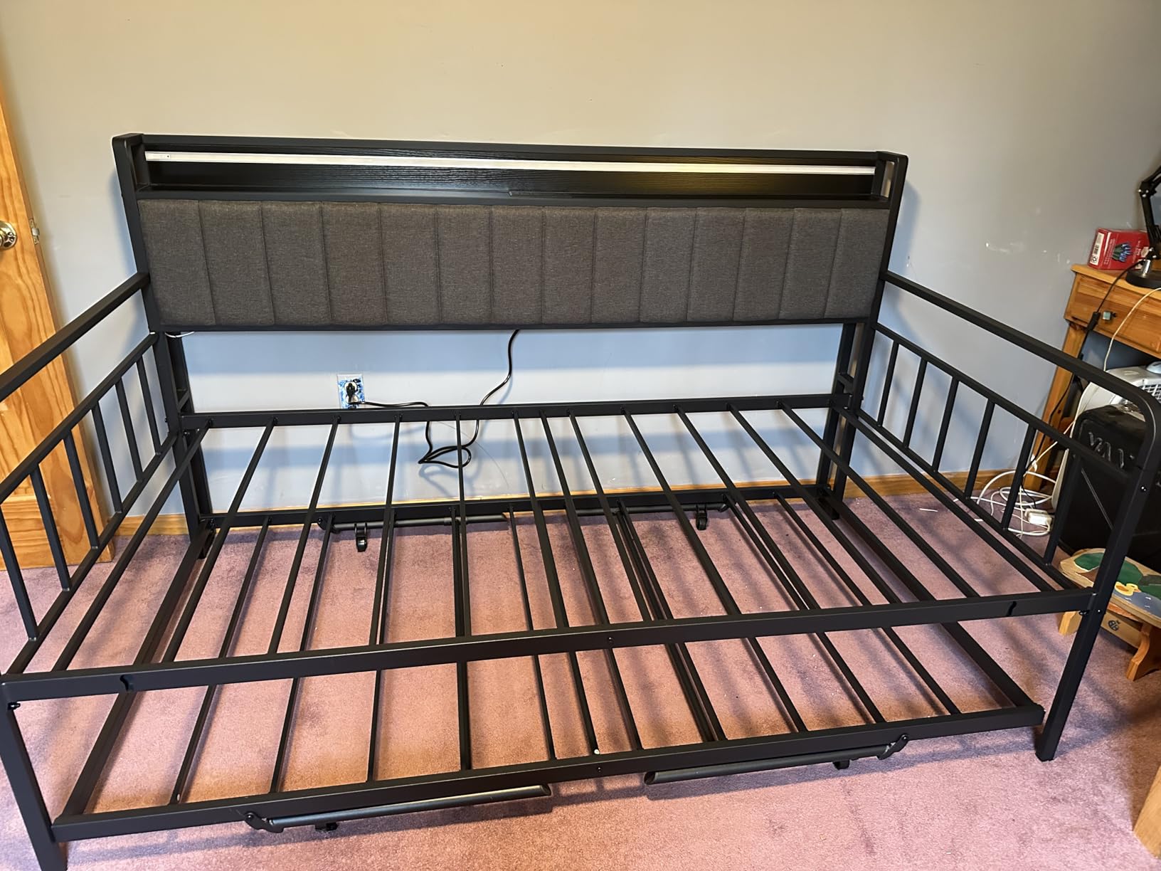 Daybed with Trundle and LED Light, Heavy Duty Metal Twin Bed Frame with Upholstered Storage Headboard & Charging Station, Day Bed Pop Up Trundle Bed Twin for Living Room, Bedroom and Guest Room, Black customer photo 1