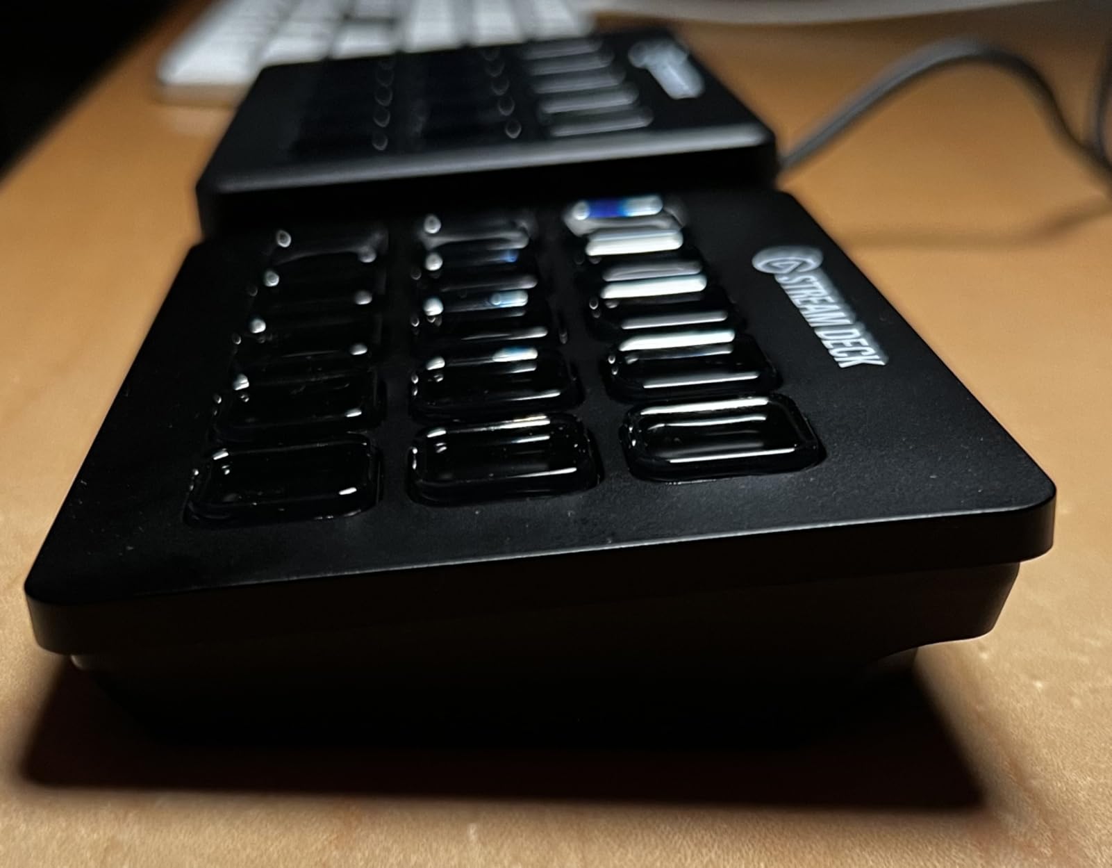 Stream Deck Scissor Keys-Workflow Controller with Customizable Macro Keys for OBS, Twitch, Discord, Teams, Photoshop, and More-USB-C, Windows 10, macOS 13 or Later customer photo 2