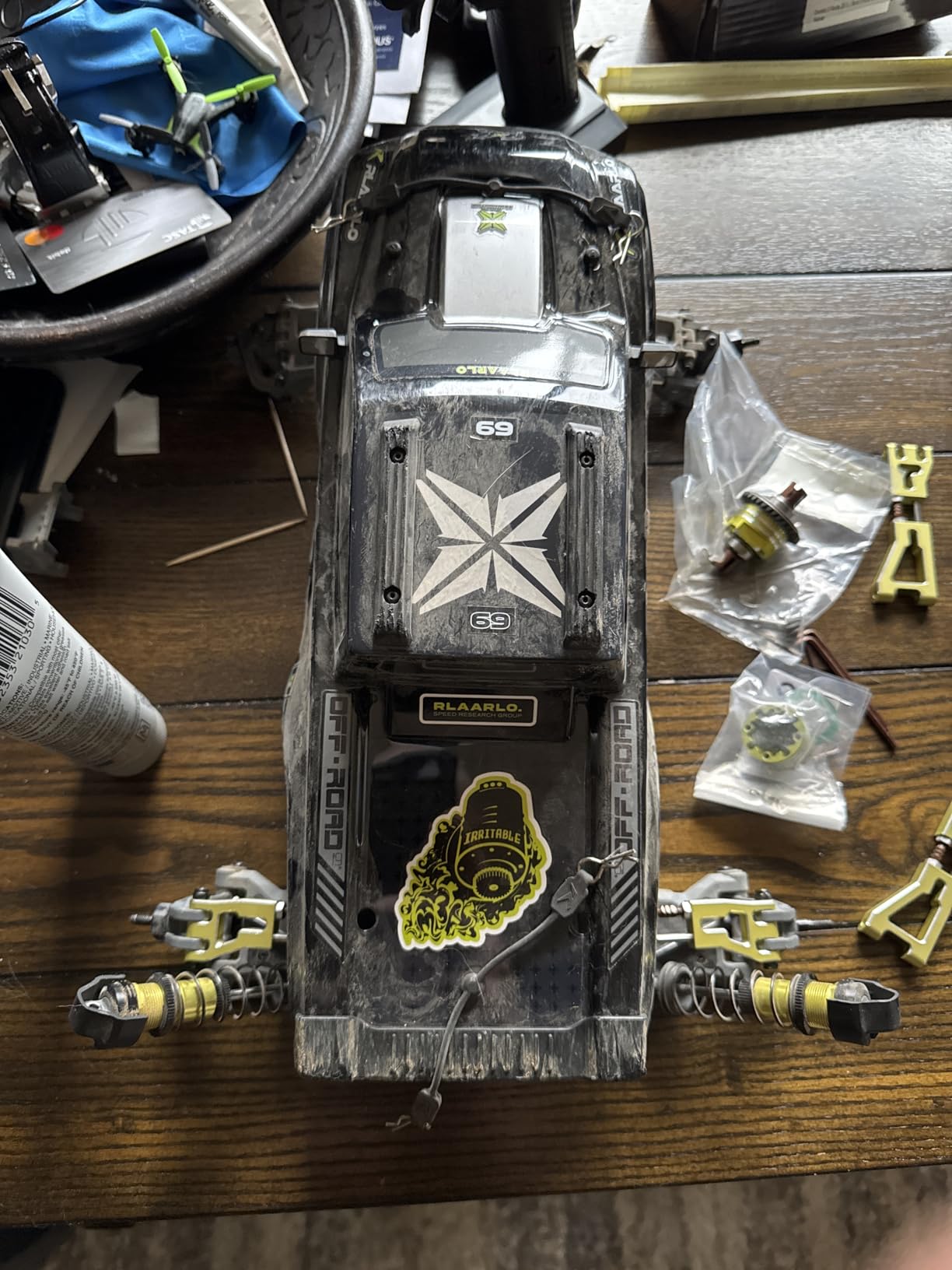 RIAARIO 1/10 Brushless RC Cars, Monster Truck, 50+ MPH, 4WD, Waterproof, Carbon Fiber, Black, Ages 8+ customer photo 2