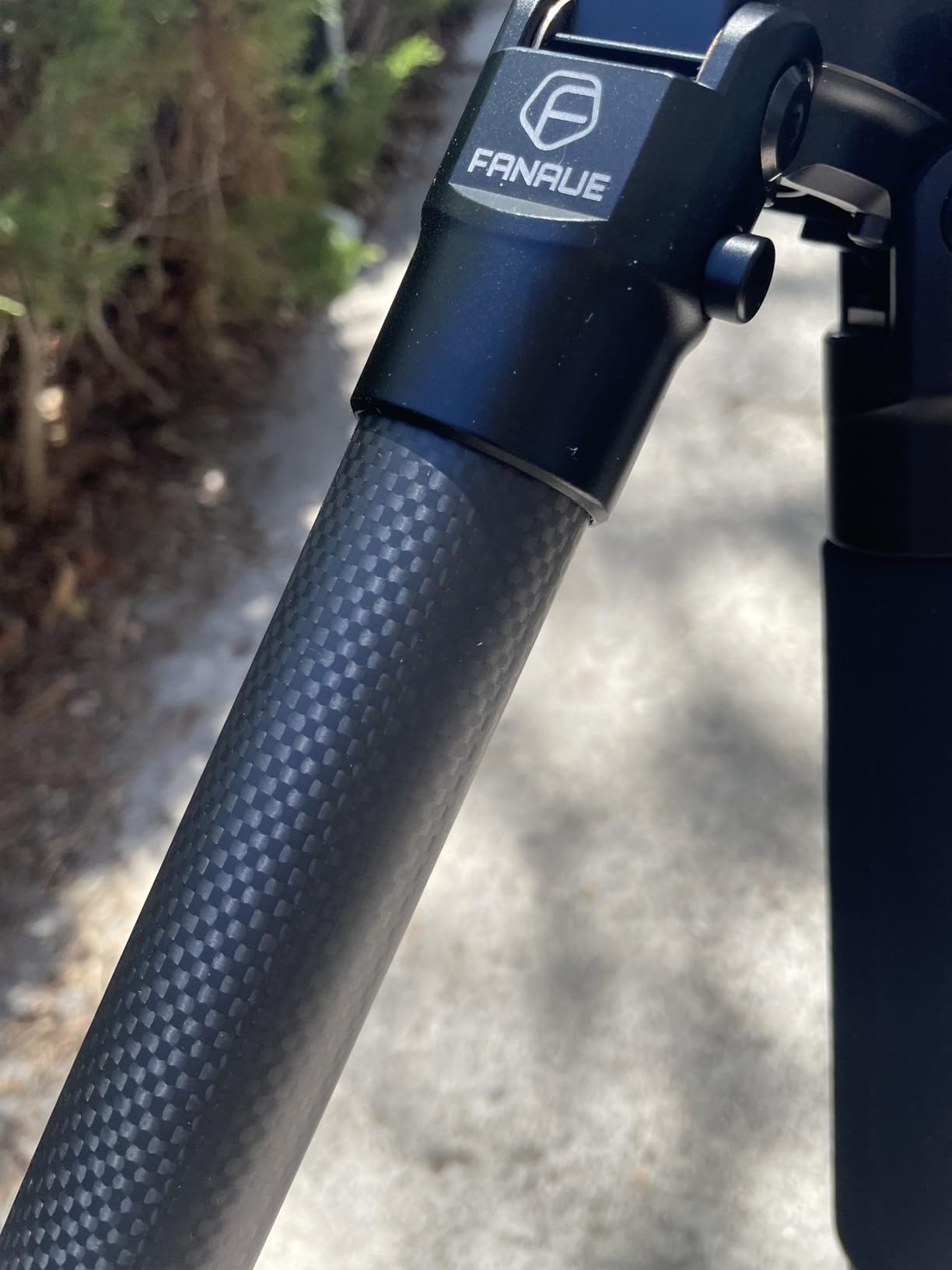 FANAUE Carbon Fiber Tripod for Hunting with Quick-Release Arca-Swiss Mount System, Shooting Tripod customer photo 2