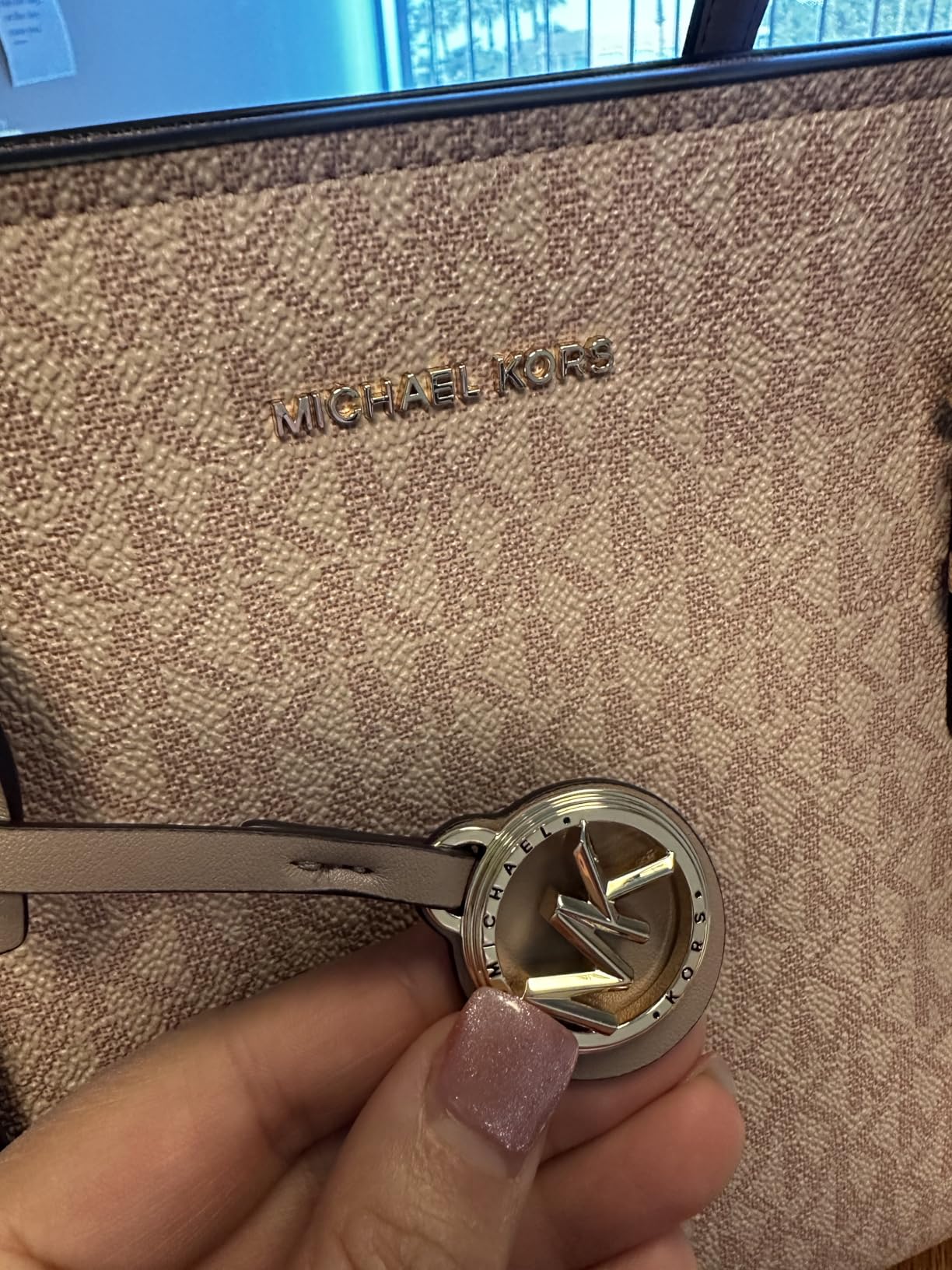 MICHAEL Michael Kors Quinn Md Ew Tz Tote customer photo 1