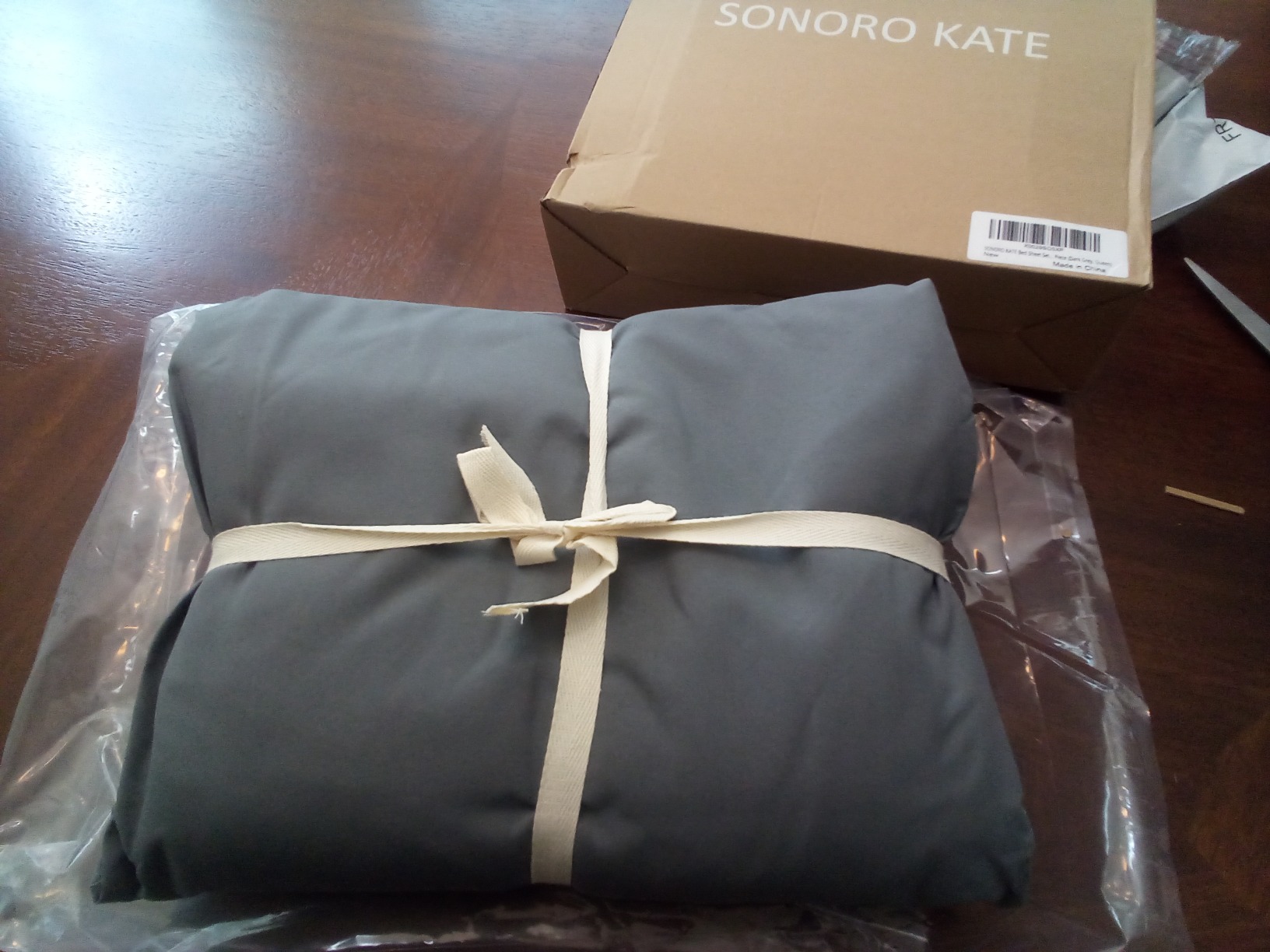 SONORO KATE 100% Viscose Derived from Bamboo Sheets Queen Size, Ultra Breathable & Cooling Bed Sheets for Hot Sleepers, Hotel Luxury Silky Bedding Sheets, 16