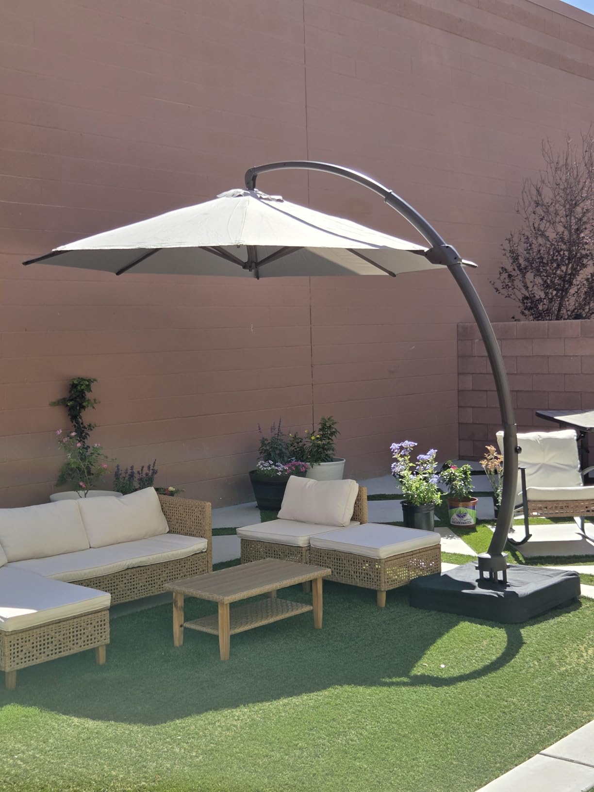 Kingdura 11ft Offset Cantilever Patio Umbrella with Base Included, Large Round Aluminum Outdoor Umbrella, 360° Rotation & Infinite Tilt, Heavy Duty Frame for Deck Pool Backyard customer photo 1