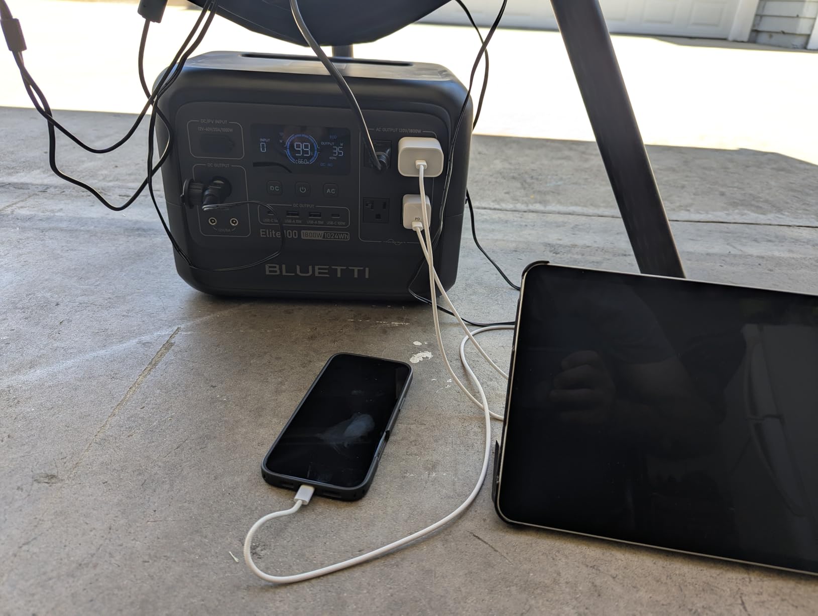 BLUETTI Elite 100 V2 Portable Power Station, 1024Wh LFP Battery Backup w/ 4 1800W AC Ports (3600W Surge), 35% Smaller, Fast Charge and UPS Solar Generator customer photo 2