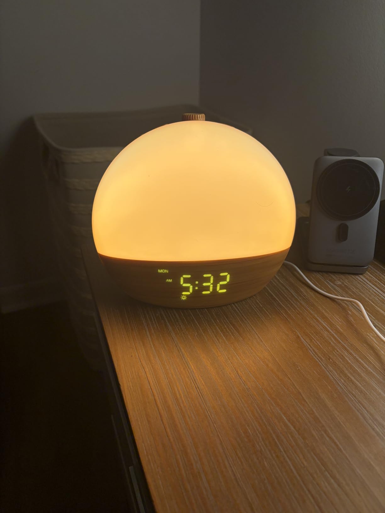 Sunrise Alarm Clock with Sound Machine - Wake Up Light, Wood Grain, Bluetooth, Dual Digital Alarm Clocks for Bedrooms, Adjustable Brightness, 30 Sleep Sounds, White Noise Machine for Baby & Adults customer photo 1