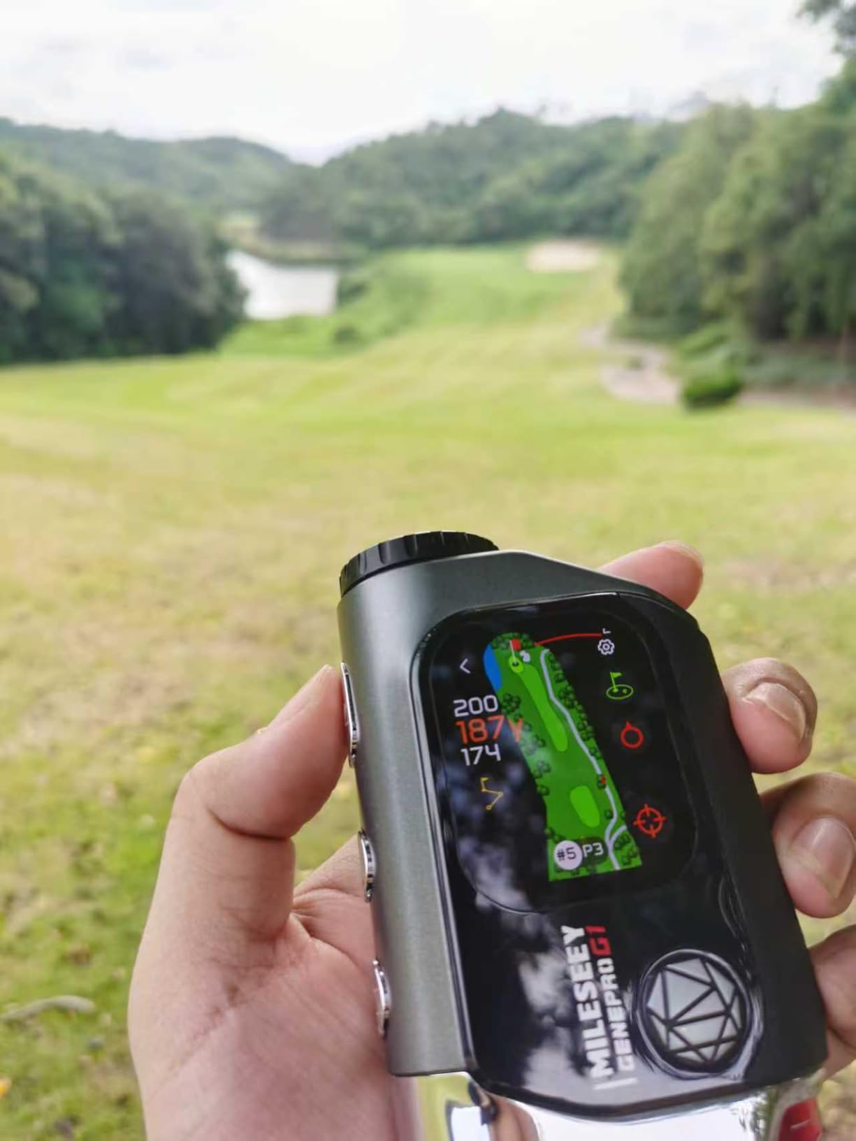 MILESEEY GenePro G1 Touchscreen & GPS Rangefinder with Slope, 43000+ Preloaded Courses, 1300 Yards Laser Range Finder Golf with Red & Green Display customer photo 1