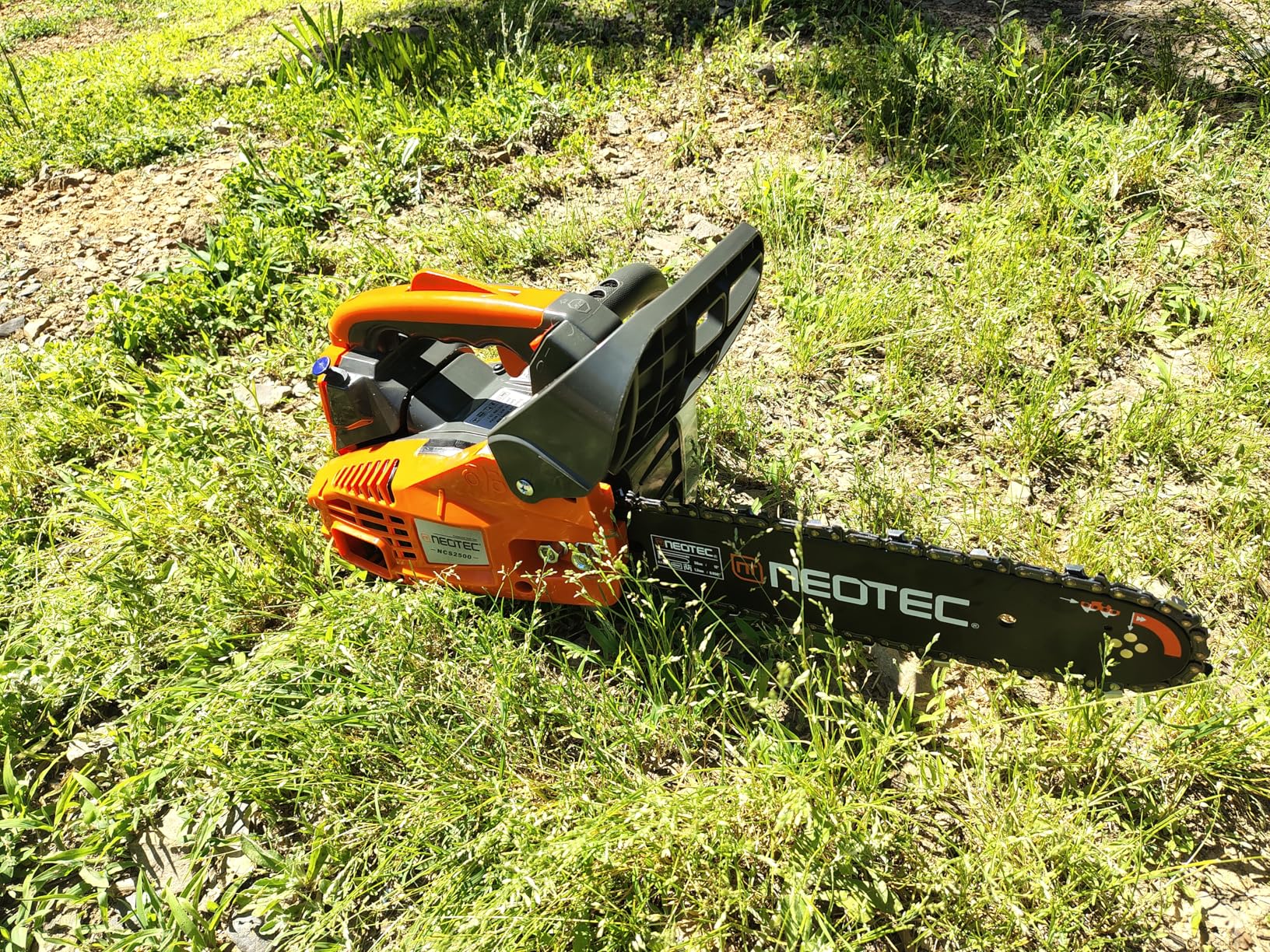 NEO-TEC 20 Inch 62CC Gas Powered Chainsaw 2-Cycle Petrol 3.5HP Handheld Reliable Motosierra De Gasolina for Tree Pruning Wood Cutting customer photo 1