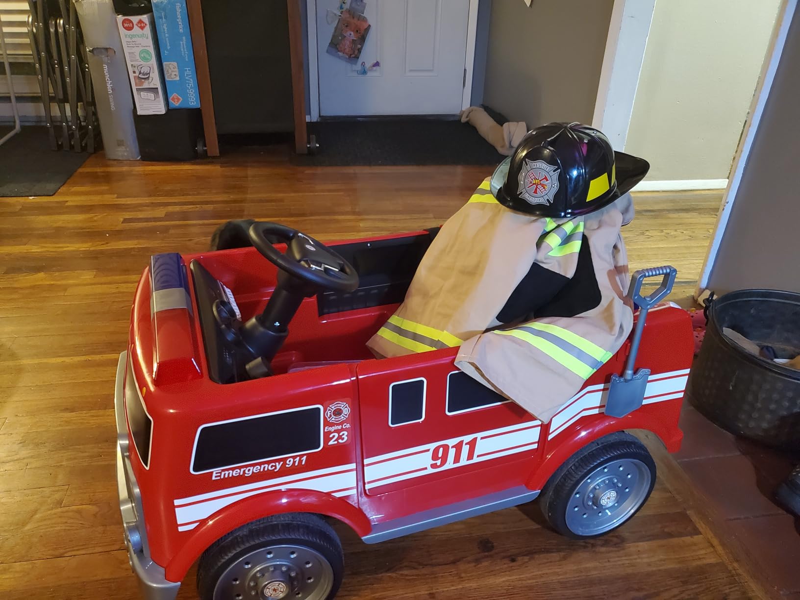 ELEMARA 12V Ride on Fire Truck, Battery Powered Toddler Electric Vehicle w/Parent Remote Control, Ride on Car for Kids, Siren-Call, Walkie-Talkies, Flashing Lights, Fire Extinguishers, Bluetooth, Music, USB customer photo 1