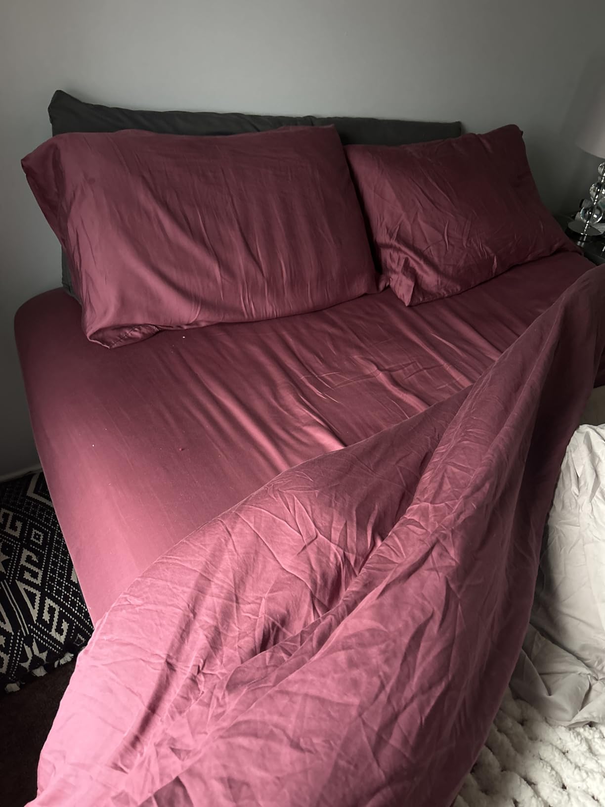 CASILVA Eucalyptus Sheets - Infused with Silver for Anti-Odor, Softer Than Silk Fibers, 100% Tencel Lyocell - Queen Sheet Set customer photo 2
