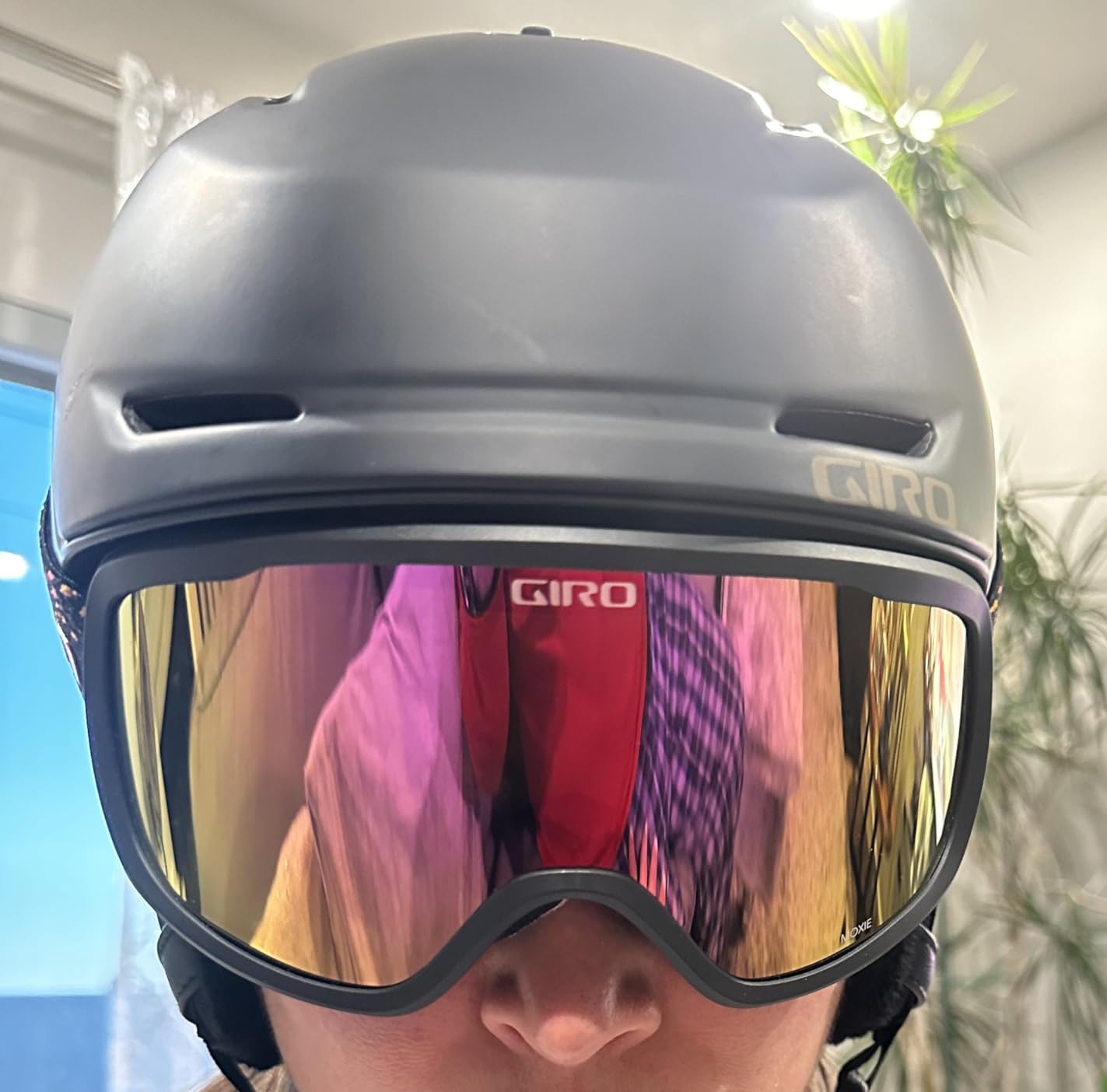 Giro Moxie Ski Goggles - Snowboard Goggles for Women & Youth - 2 Lenses Included - Anti-Fog - OTG (Over Glasses) customer photo 2
