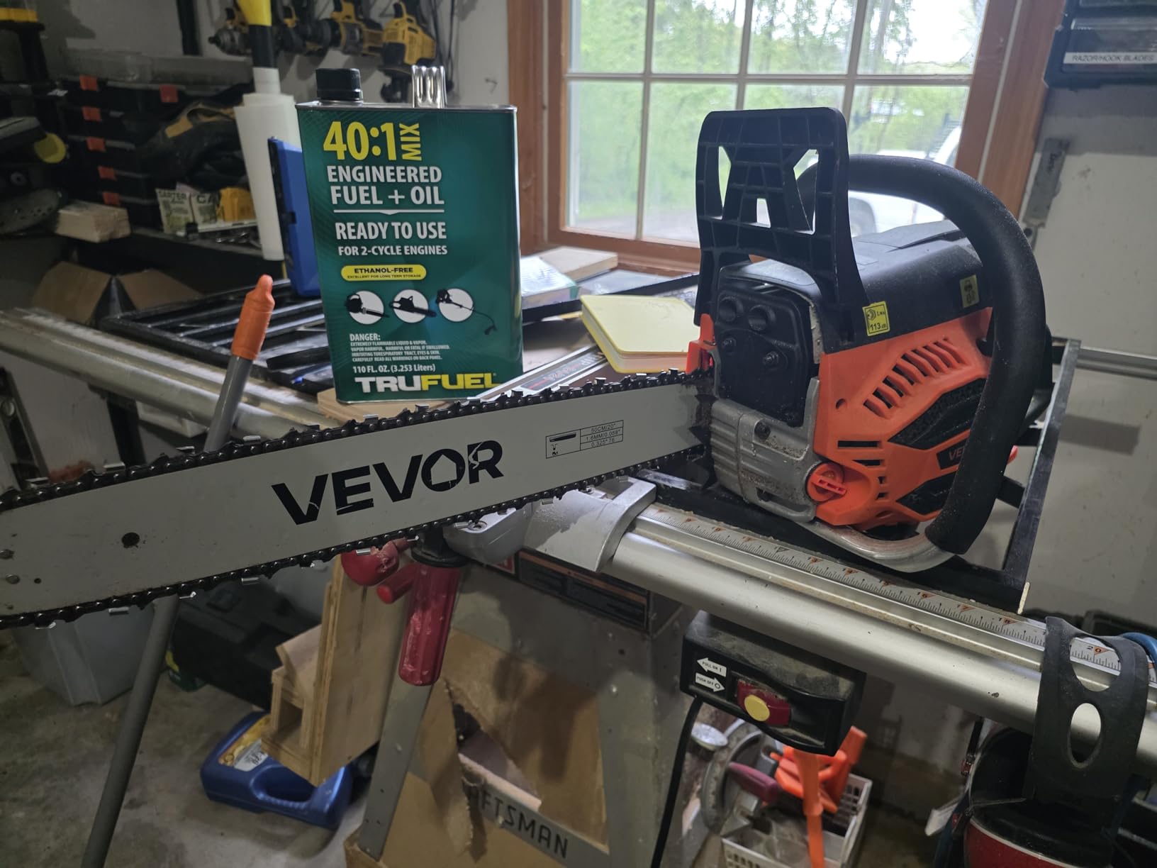 VEVOR 20inch 62CC Gas Powered Chainsaw, 3.8 HP 2 Stroke Engine Gas Power Chainsaws with Non-Slip Handle, Gas Chainsaws with Dual Fuel Tanks customer photo 1