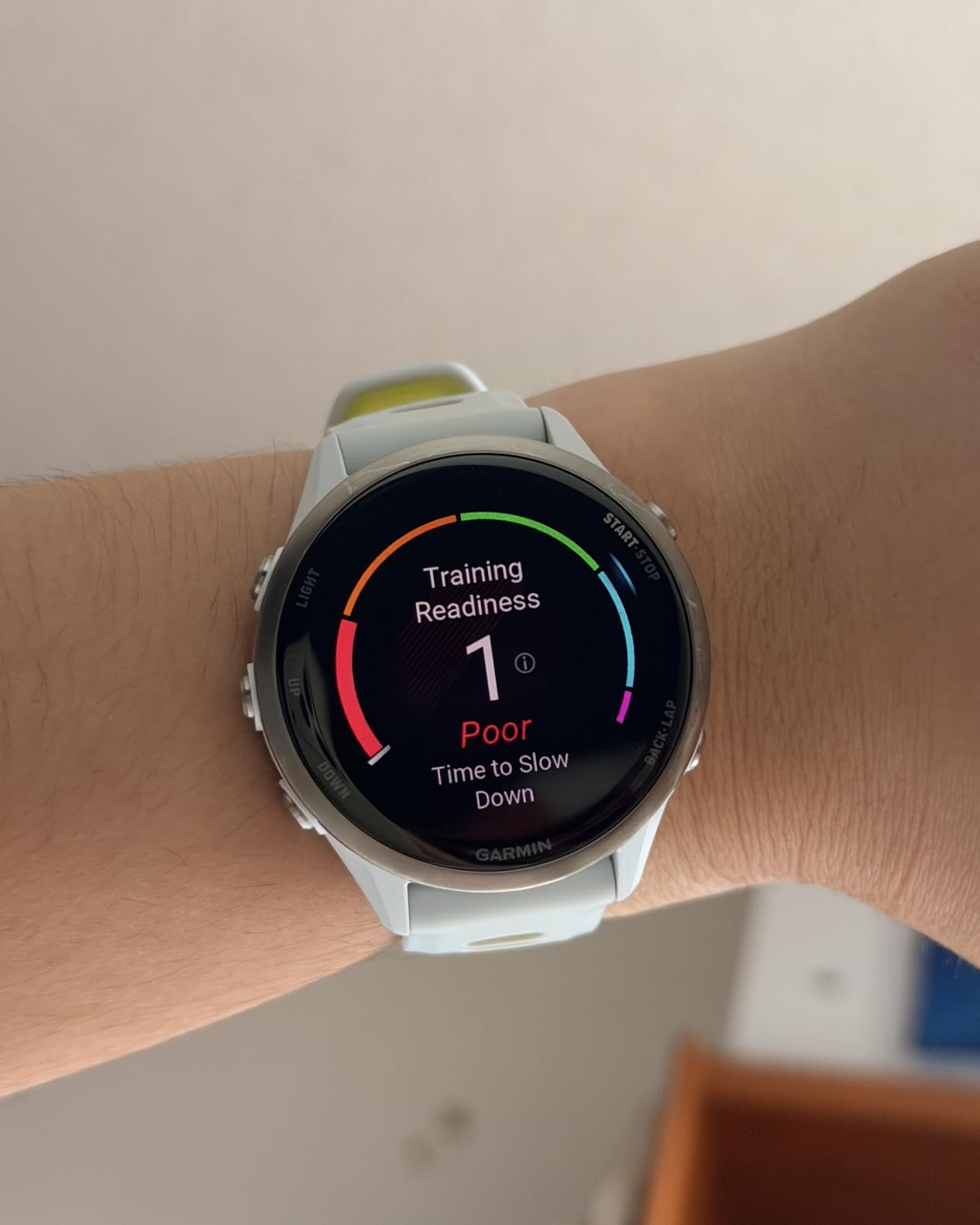 Garmin Forerunner 970, Premium GPS Running and Triathlon Smartwatch, AMOLED Display, Built-in LED Flashlight, Carbon Gray DLC Titanium customer photo 1