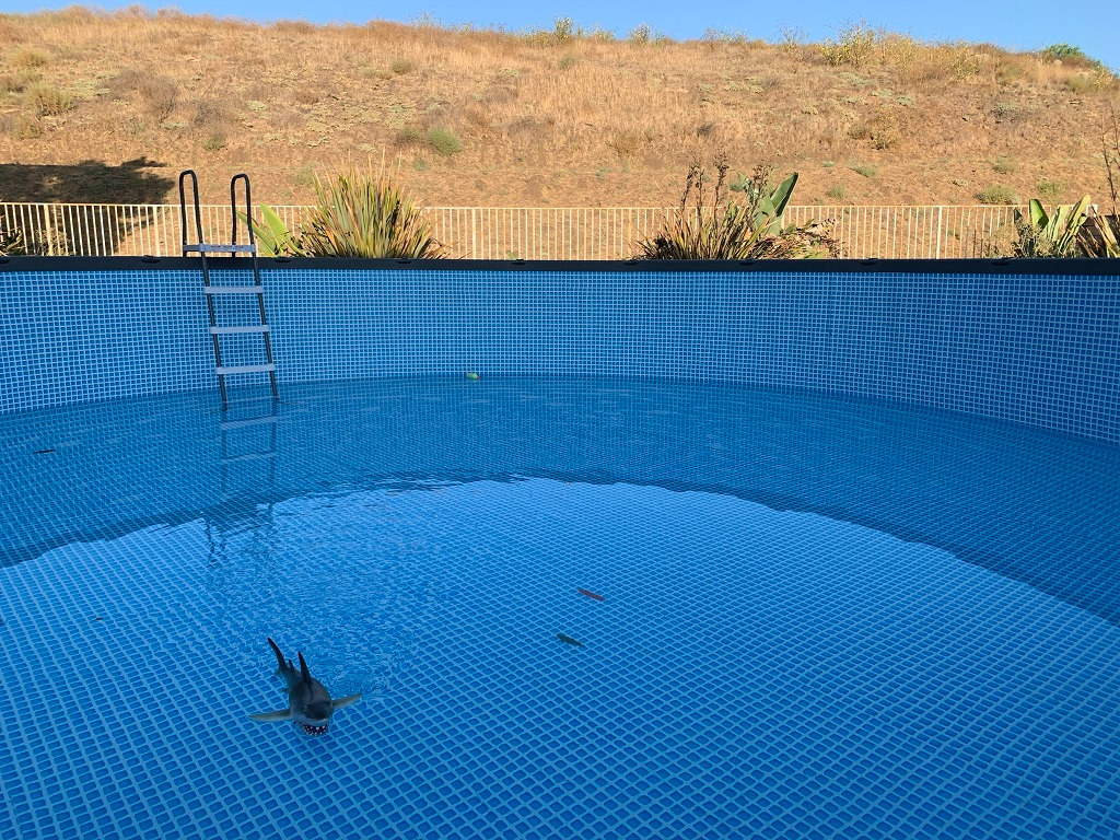 INTEX Ultra XTR 18 mx x 52 in Above Ground Pool Set, Round Swimming Pool with Steel Frame, 2100 GPH Sand Filter Pump, Ladder, Cover, & Ground Cloth customer photo 2