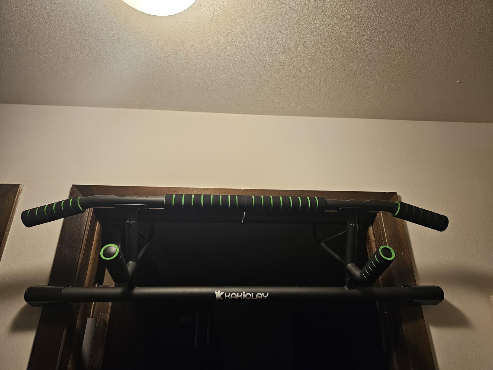 KAKICLAY New Upgrade Pull Up Bar for Doorway - Foldable Design & Space-Saving, Upto 440 Lbs Capacity, No Screwing or Slipping - USA Original Patent, Designed, Shipped, Warranty customer photo 1