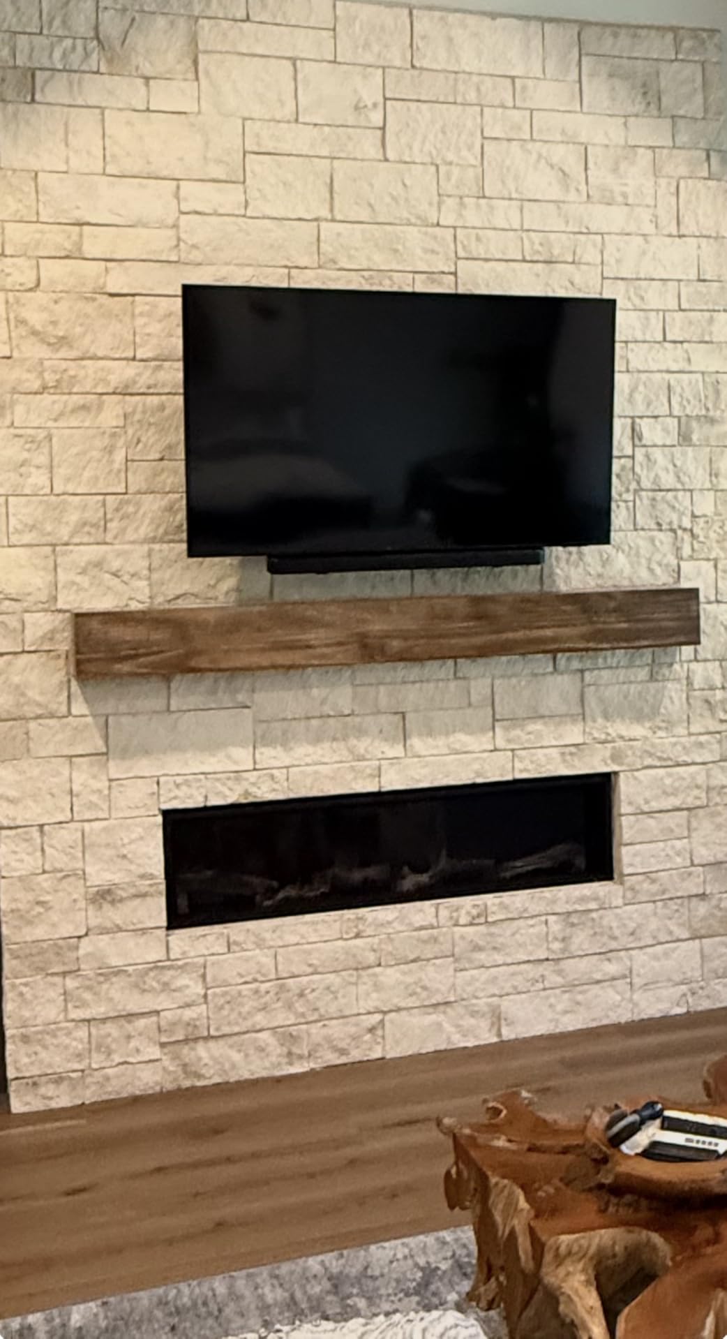 JBL Bar 300MK2-5.0 Channel All-in-one soundbar with Dolby Atmos, MultiBeam 3.0 & PureVoice 2.0, Easy Sound Calibration, JBL ONE App and Works with Voice Assistant-Enabled Speakers (Black) customer photo 1