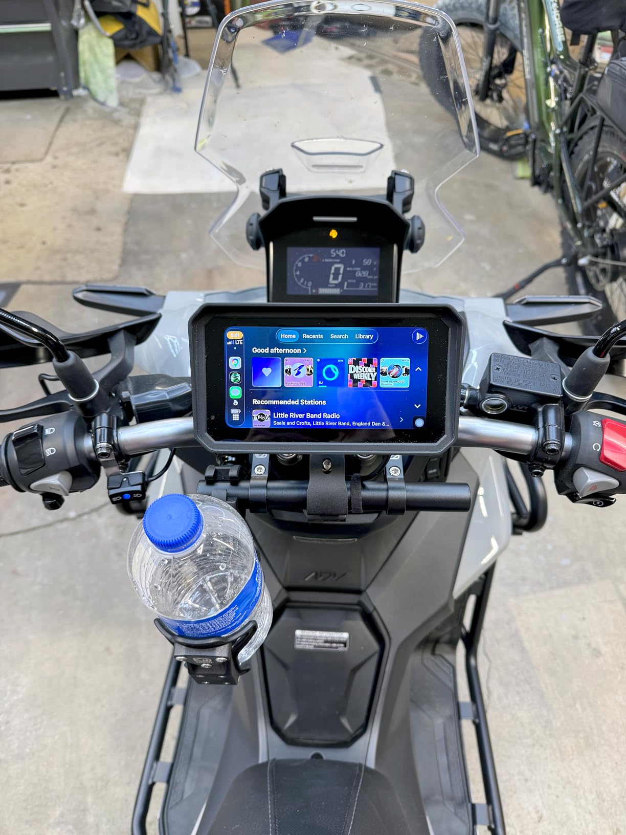 2026 YZW GPS Carplay 5 inch for Motorcycle with Wireless CarPlay & Android Auto, IP69K Waterproof Touch Screen, GPS Navigation, Supports Bluetooth, Siri/Google Voice Control, Custom Boot Logo, Bracket customer photo 2