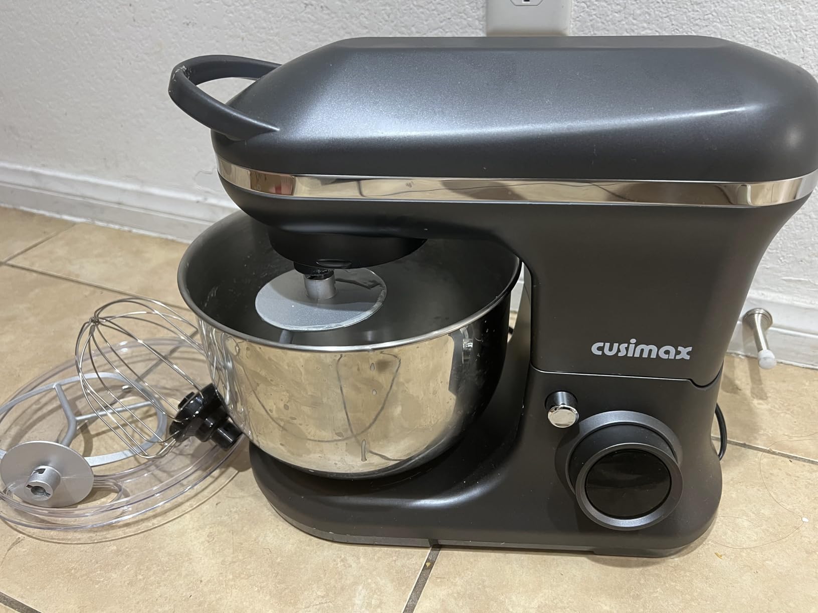 CUSIMAX Stand Mixer, Dough Mixer with Digital Switch Control Timer 15mins & 8-Speed, 5-Quart 650W kitchen Electric Mixer, Tilt-Head with handle, Dough Hook, Wire Whip & Beater, Grey customer photo 2