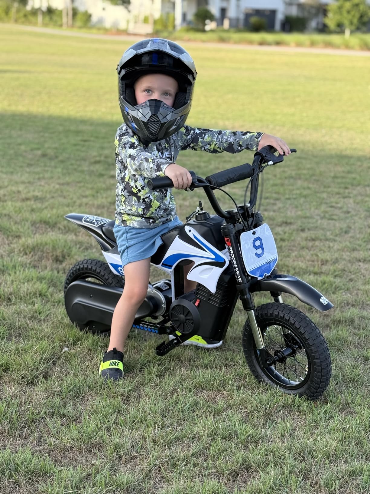 ECOLEAP K1 Kids Electric Dirt Bike 36V Motorcycle, 16MPH Fast Speed 14 Mile Long-Range, 700W Peak 3-Speed Modes Electric Bike for Kids Ages 3-10 customer photo 2