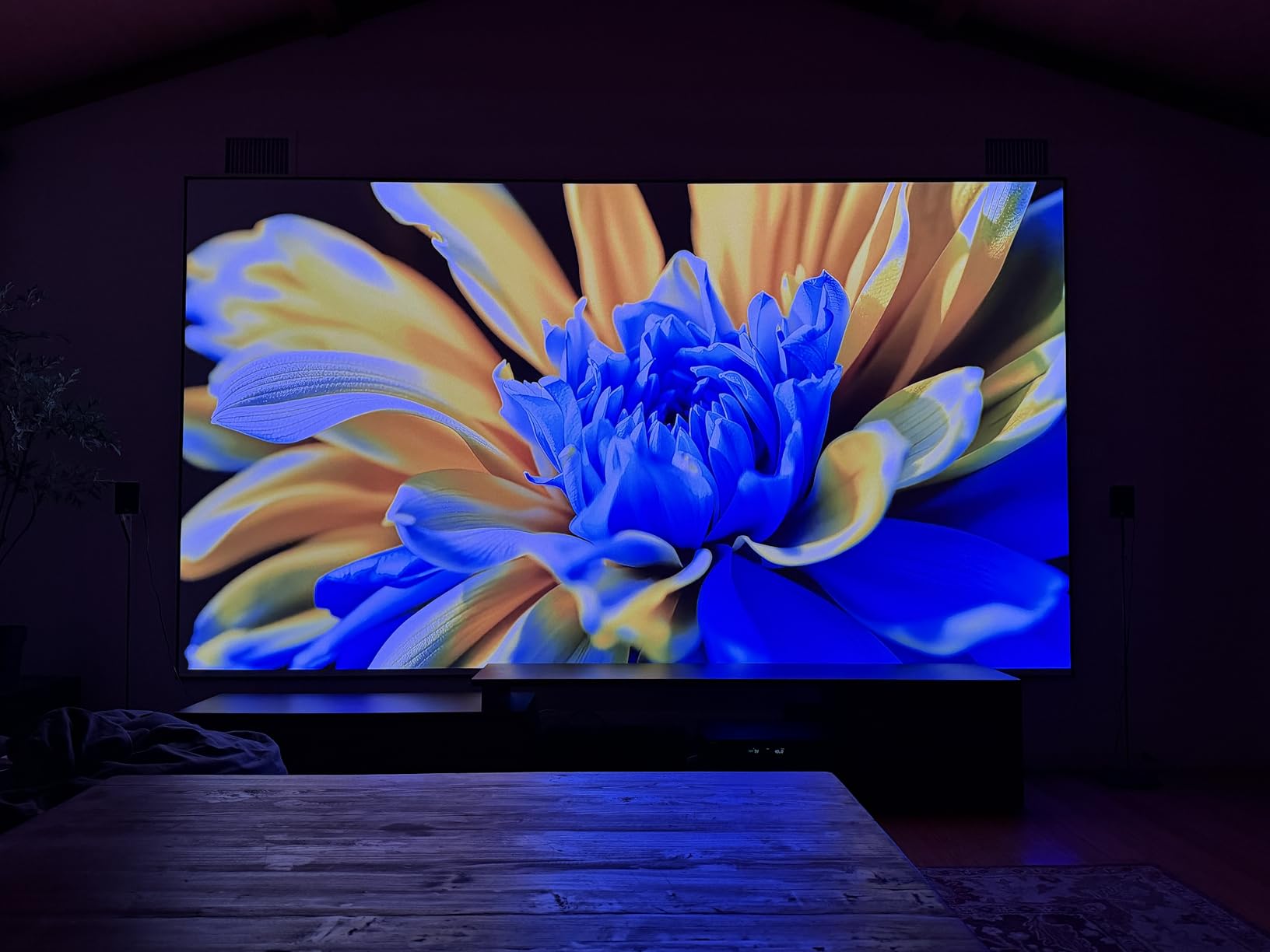 Valerion VisionMaster Max 4K Laser Projector, 3500 ISO Lumens, Anti-RBE, Speckle-Reduction, Flagship Black Level, 0.9-1.5:1 Optical Zoom, 300