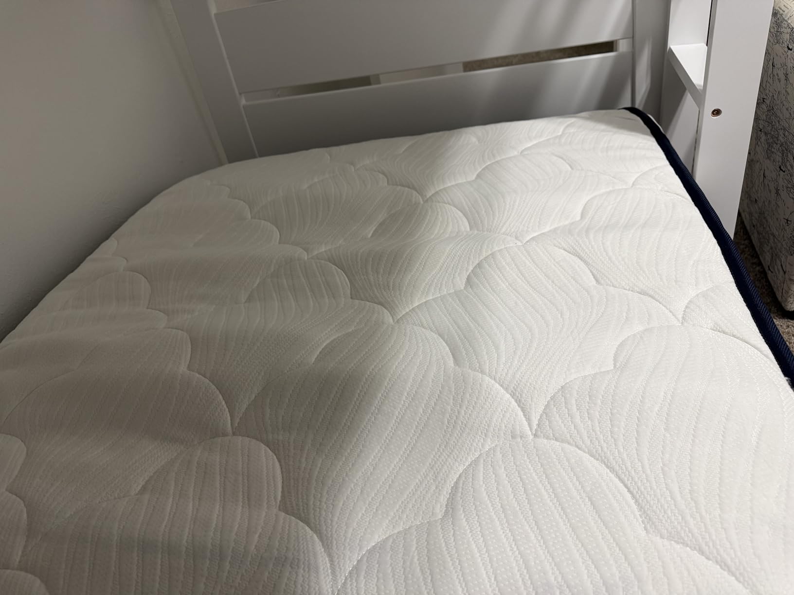 Firm Queen Mattress 14 Inch - Hotel Collection Hybrid Mattress with 7-Zone Support for Spinal Alignment, Extra Back & Hip Support customer photo 1