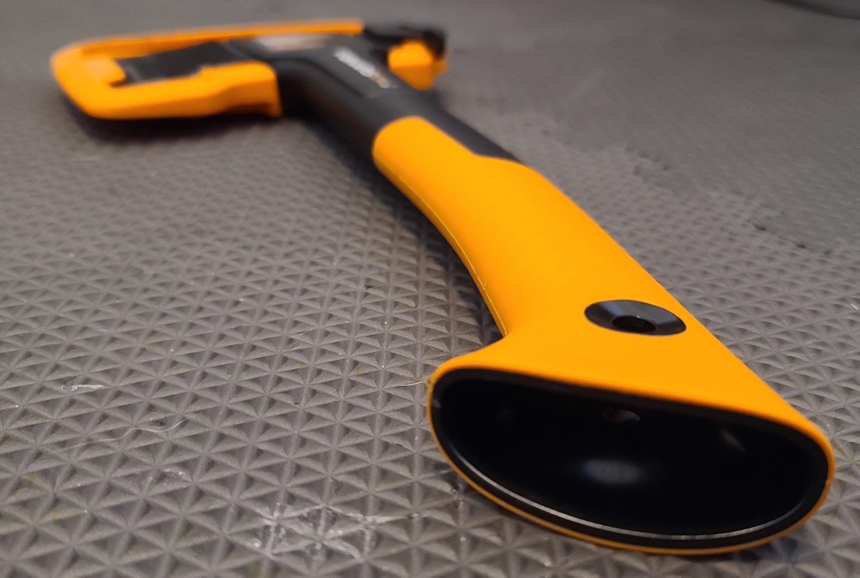 Fiskars X14 Universal Hatchet 14