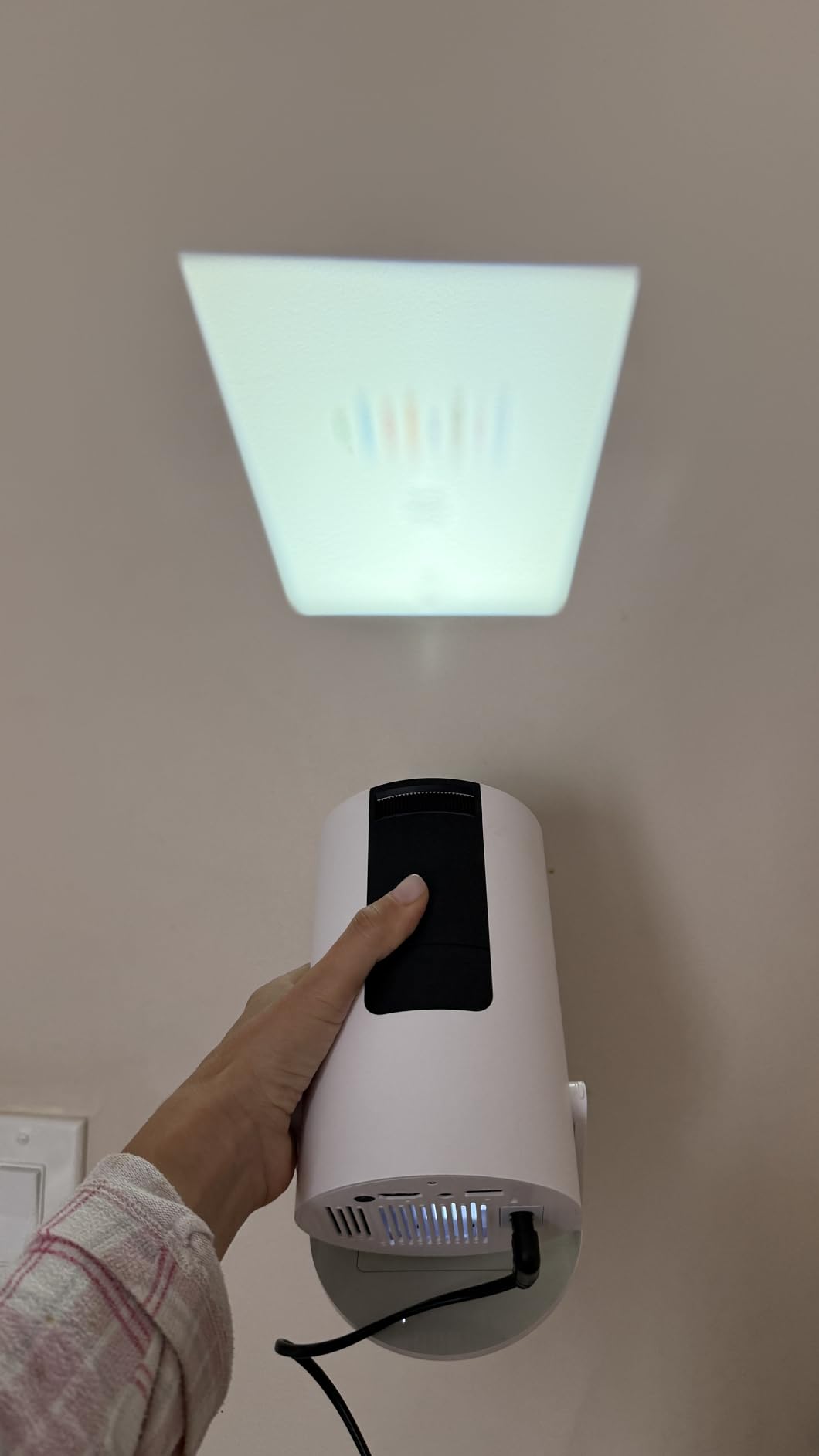 [Built-in Apps] Mini Projector with WiFi and Bluetooth, Native 1080P Portable Movie Projector for Bedroom, Android 12, Auto Vertical Keystone, 180° Rotation, Compatible with HDMI/USB/TV Stick/Laptop customer photo 2