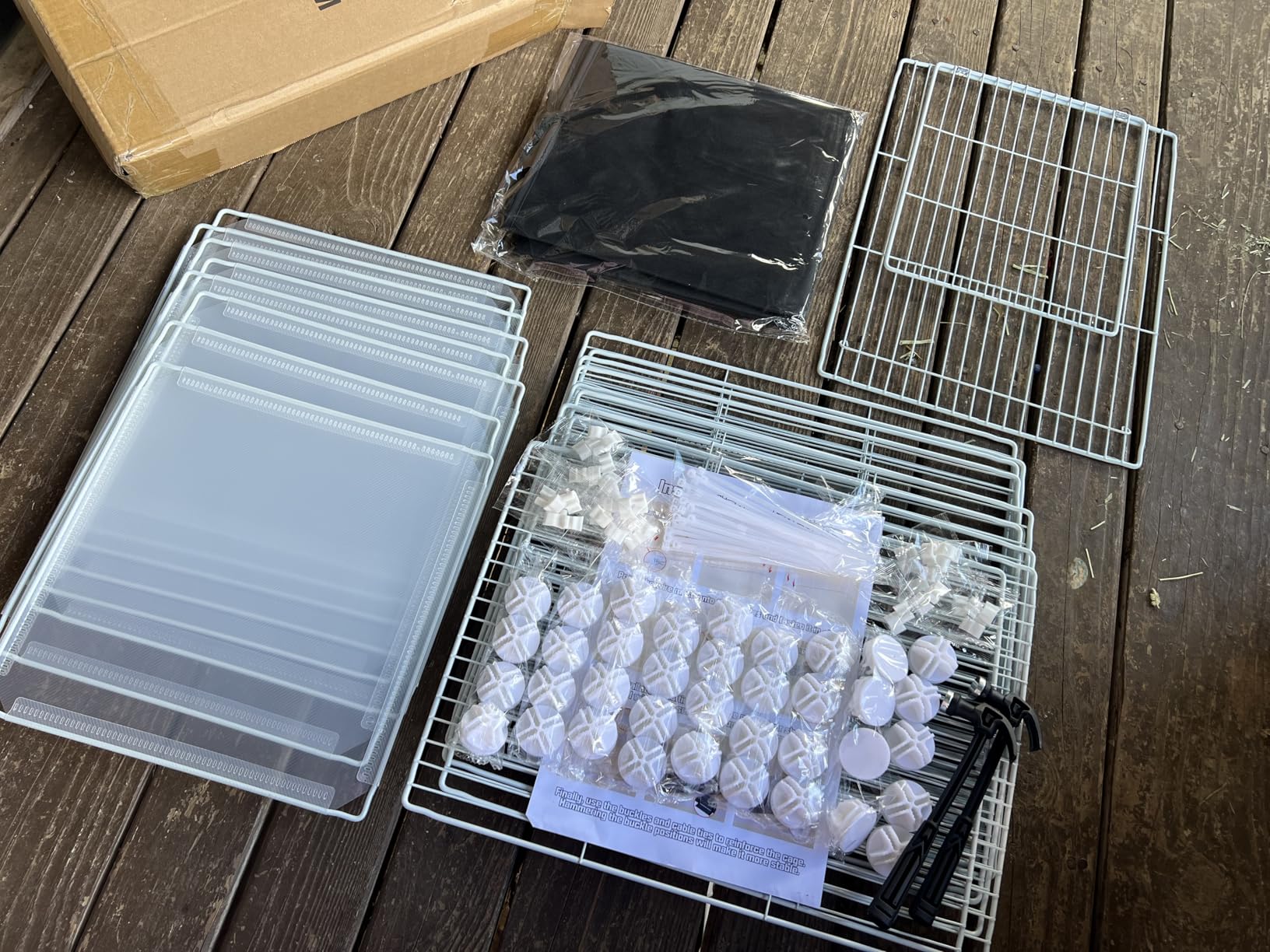 20 Planes Guinea Pig Cages Enclosed Hamster Cage with Door & Waterproof Liner, Expandable Cage for Guinea Pigs, Metal Wire Yard Fence Rabbit Cage customer photo 2
