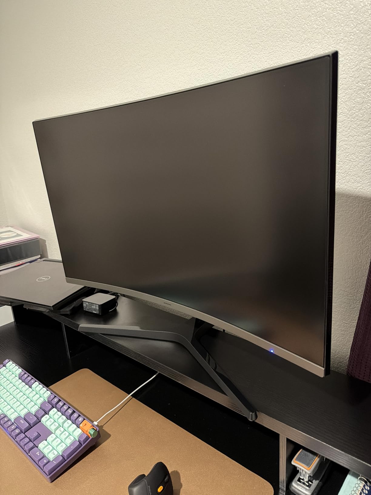 Samsung 32-inch S3 FHD 100Hz Curved Monitor, Game Mode, Eye Saver Mode, Built-in Speakers customer photo 2