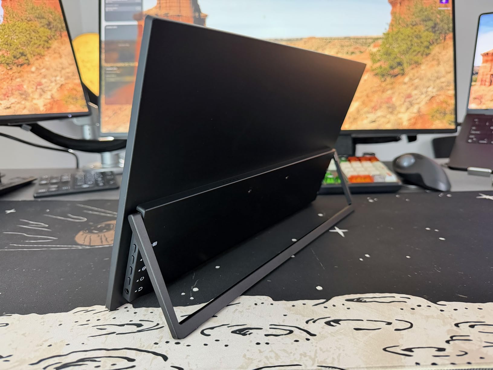 UPERFECT Portable Monitor Touchscreen 15.6