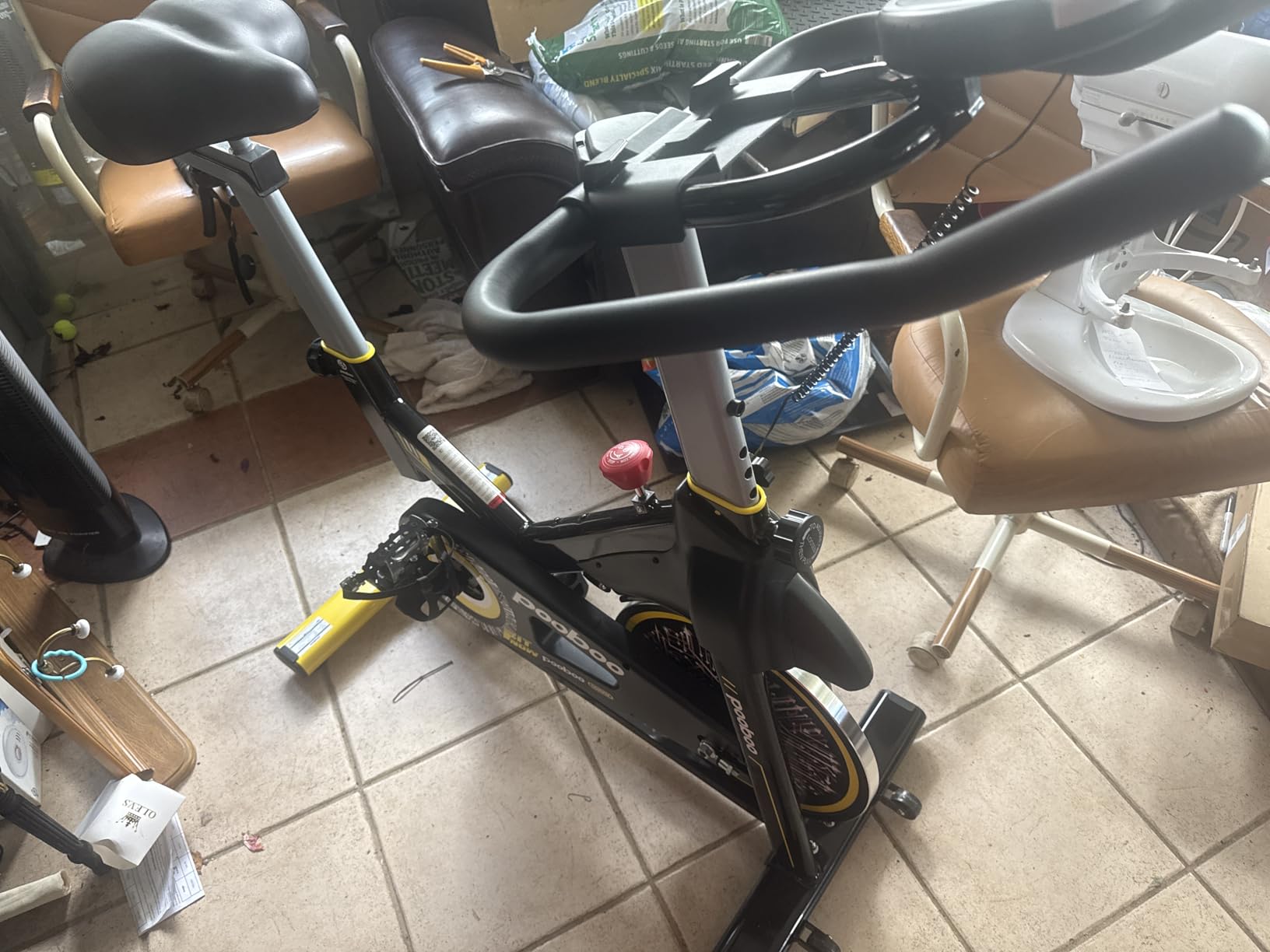 pooboo Exercise Bike, Stationary Bike for Home with Self-Developed App, Indoor Magnetic Cycling Bike with 350 lb Weight Capacity, Tablet Mount and for Weight Loss, Low Noise customer photo 1