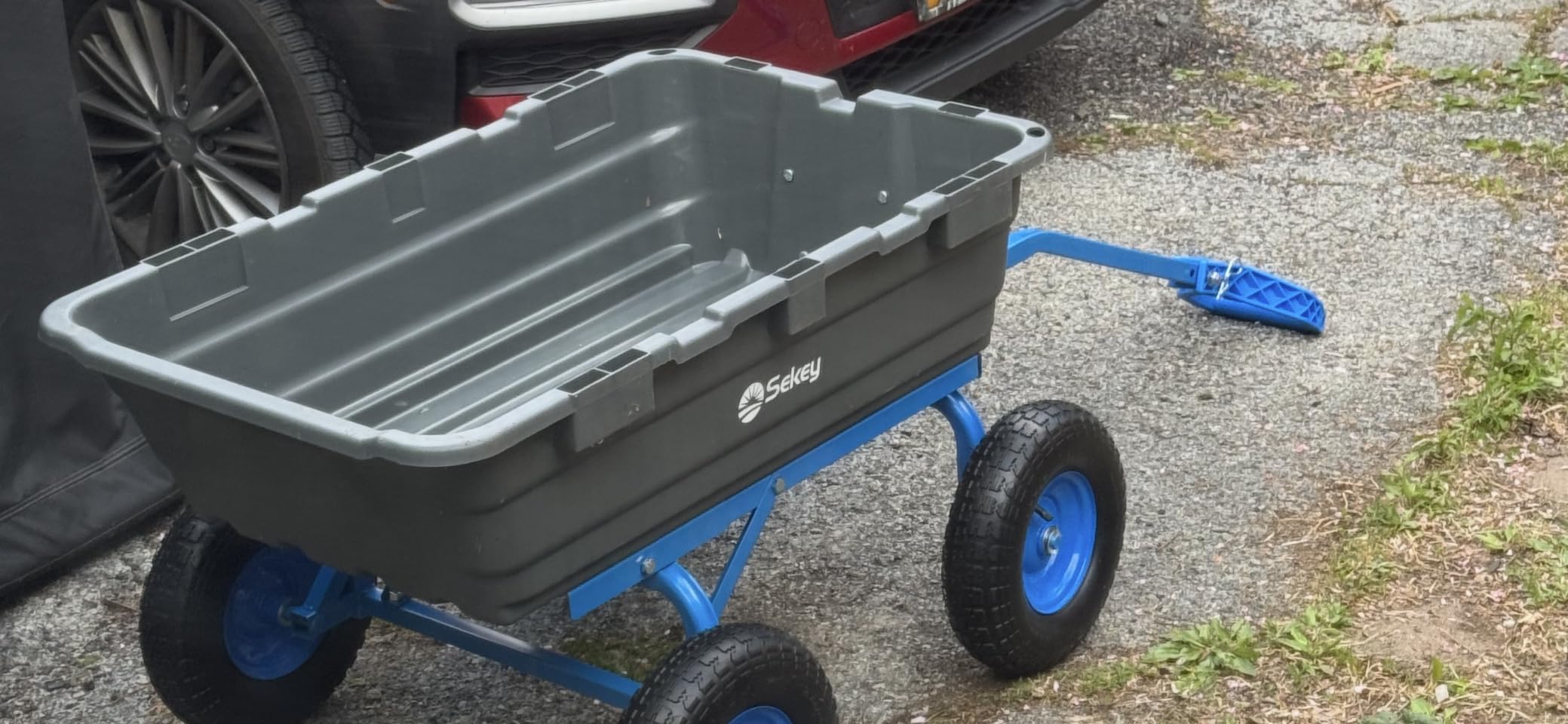 Sekey 1000lbs Garden Dump Cart for Seniors, Capacity Yard Wagon with Rubber Tires, Quick-Release Dumping & Easy-Maneuver Handle for Soil, Rocks, and Firewood, Black customer photo 1