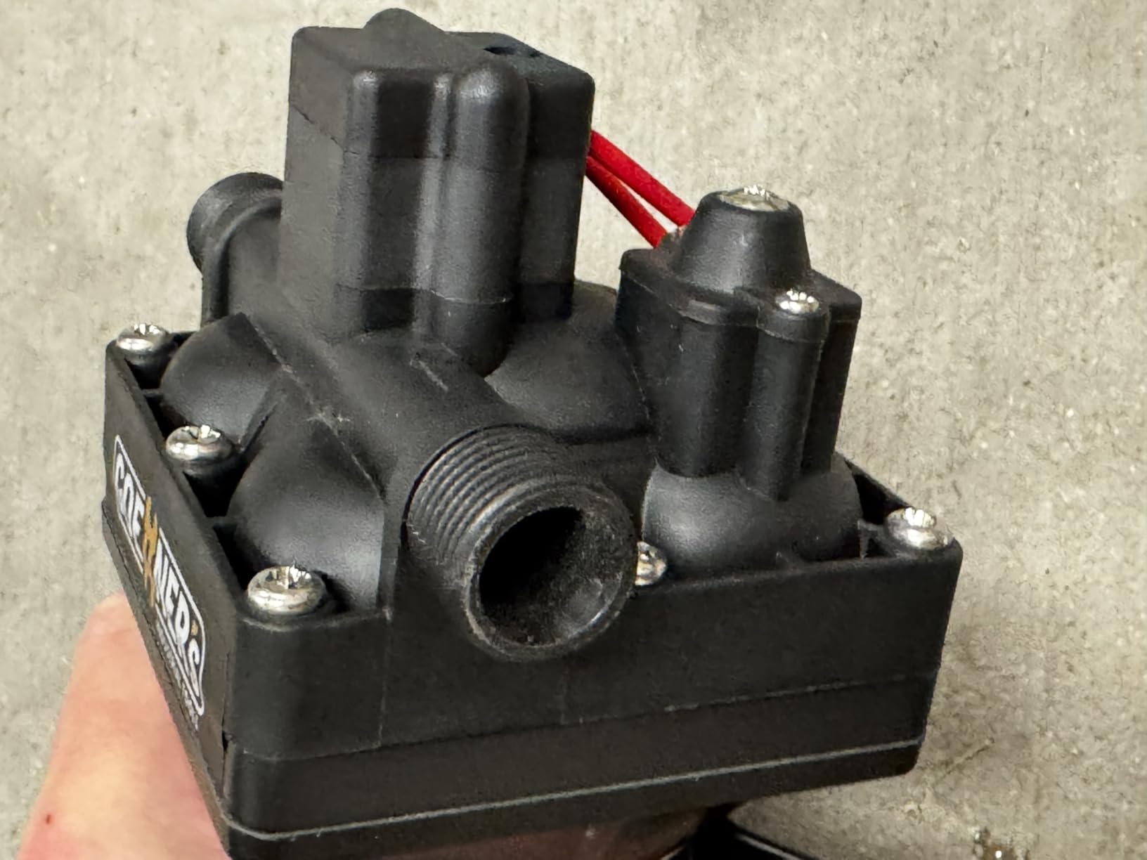 2026 Upgraded RV Water Pump, 12V 6.0 GPM High-Flow, Ultra-Quiet 70 PSI Self-Priming Diaphragm Pump with Adjustable Pressure Switch & Strainer for RV, Marine, Camper, Boat (Run-Dry Safe) customer photo 2