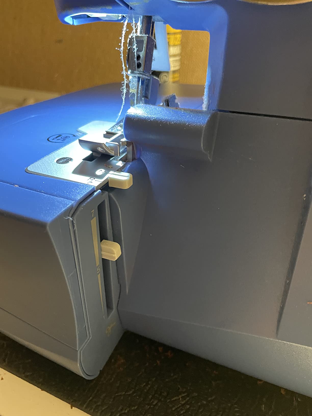 SINGER S0230 Navy Blue Overlock Serger | 2/3/4 Thread Capability | 1300 Stitches/Min | Color-Coded Threading, Differential Feed, Free Arm, Accessories Included | Professional Seam Finishing customer photo 2