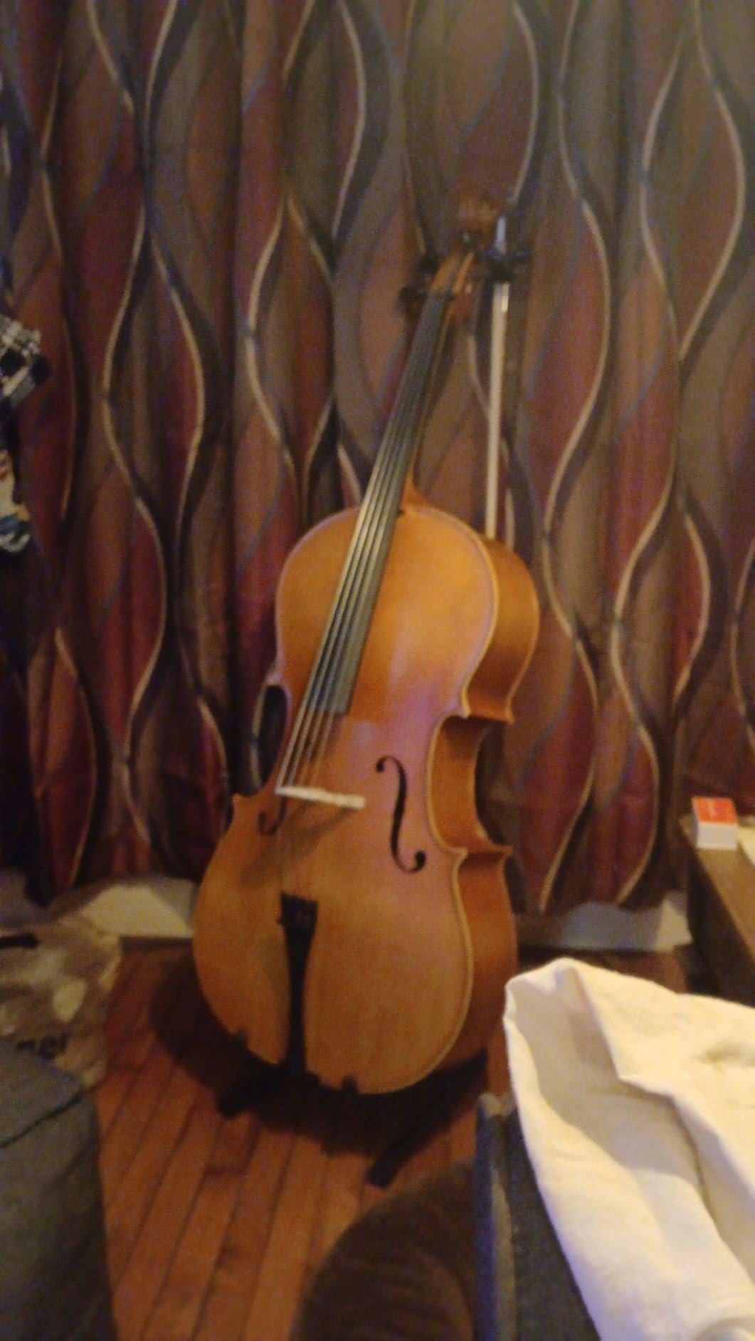 Ktaxon Full Size Cello, 4/4 Solid Wood Acoustic Cello with Sturdy Stand, Portable Bag, Premium Rosin and Extra String, Full Equipment for Intermediate Players (Varnish) customer photo 1