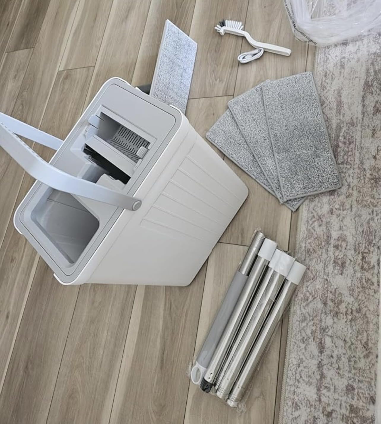 Mop and Bucket Set with AUTO Pump, 3-Zone Separate Dirty and Clean Water, Flat Mop and Bucket System with Wringer and Wheels, 4 Reusable Microfiber Pads, One-Touch Water Filling for Home Cleaning customer photo 1