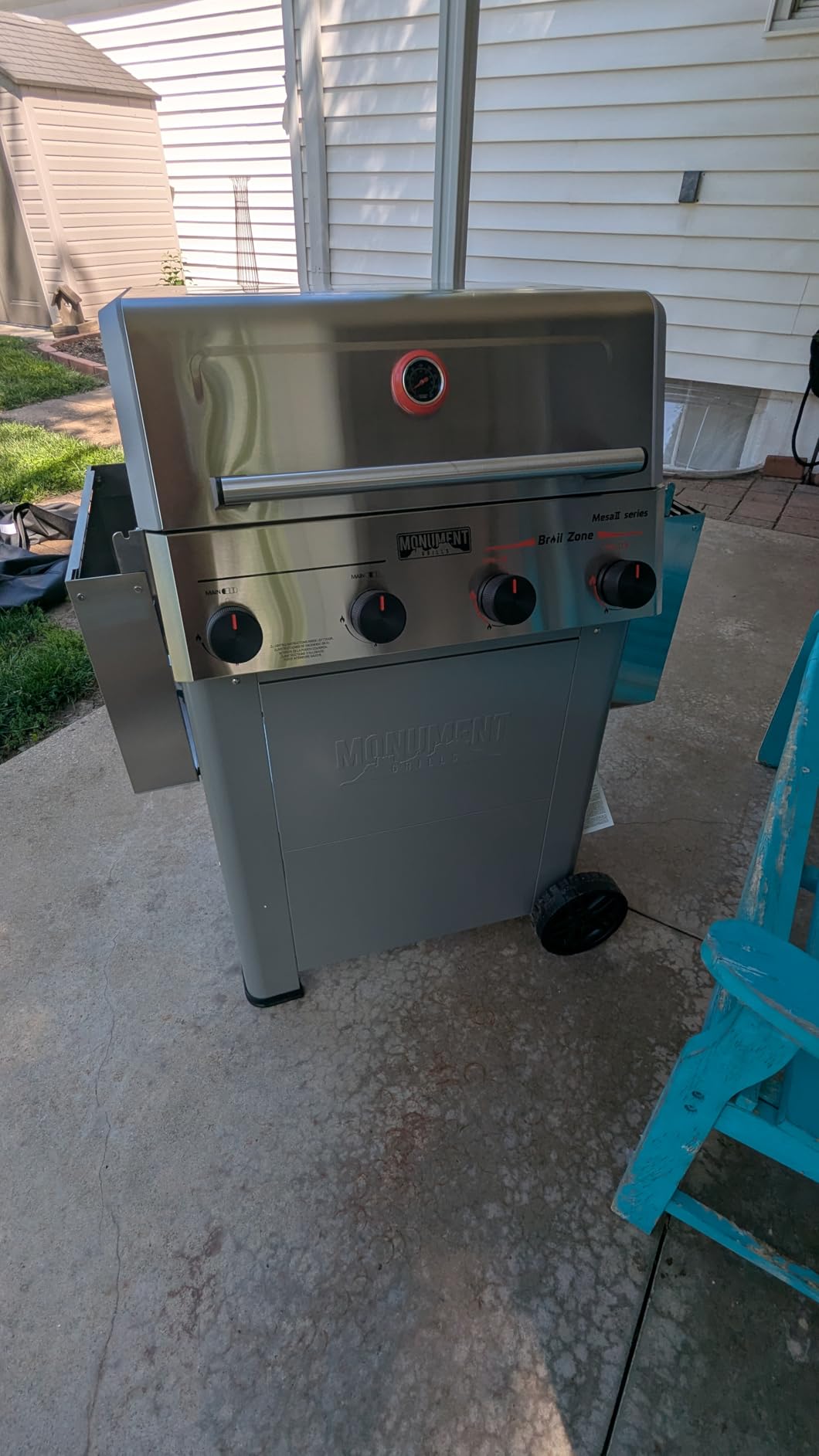 Monument Grills 4 Burner Propane Gas Grill with Advanced Broil Zone, Stainless Steel Outdoor Mesa 2 Barbecue Grill, Foldable Side Shelves, 500°F in 5 Mins, Assembles in 30 Minutes, Mesa II 410FBZ customer photo 2