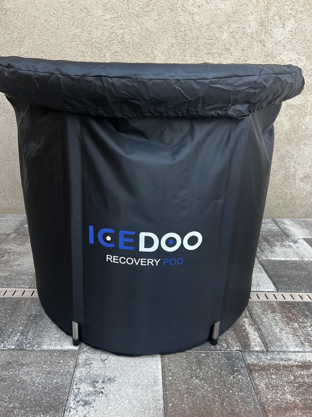 Wxtkkom Ice Bath Tub for Athletes, 119 Gallons Hot & Cold Plunge Tub with Cover for Recovery, Cold Water Therapy, Multiple Layered Portable Hot Tubs for Water Therapy customer photo 1