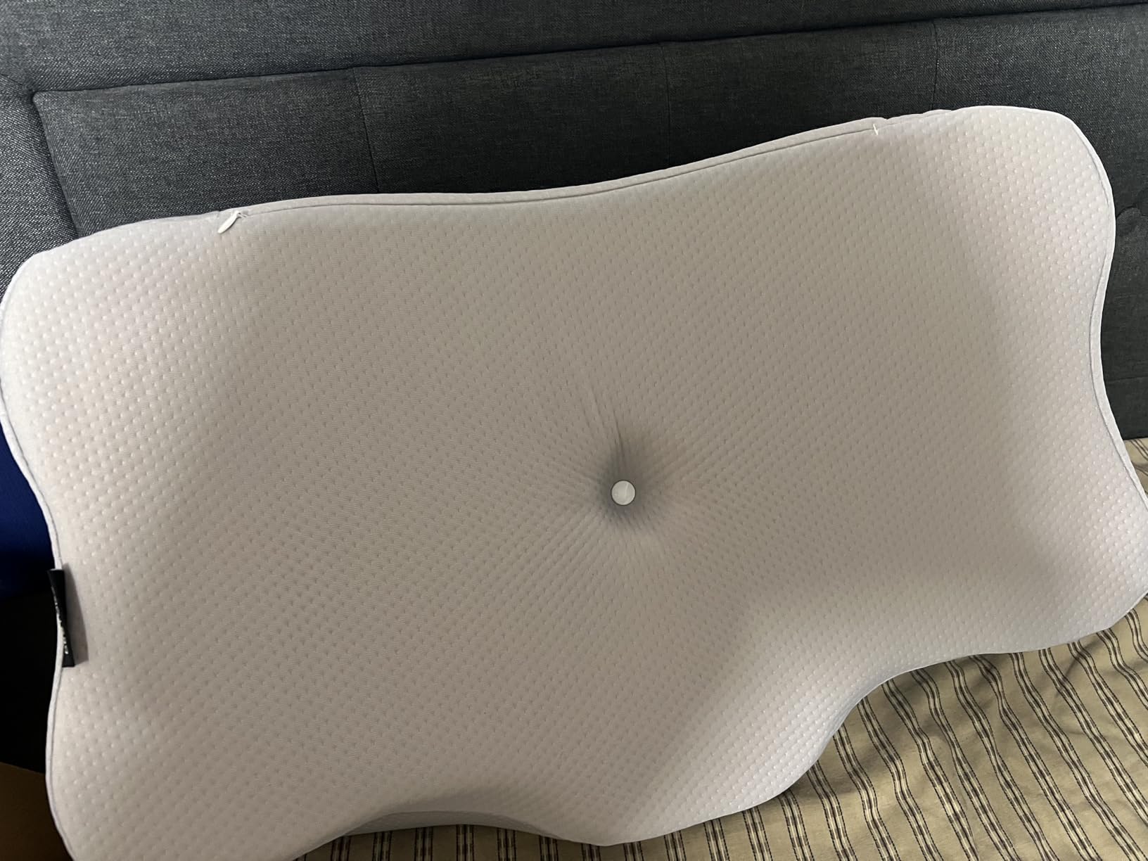Besyodo Cervical Pillow for Neck Pain Relief - Ergonomic Neck Pillow for Sleeping, Contour Memory Foam Pillows Side Sleeper Pillow for Neck Support, Bed Pillow for Back Stomach Sleepers customer photo 2