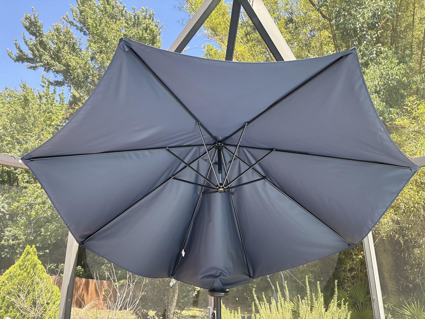 OLILAWN Cantilever Offset Patio Umbrellas, Outdoor 10 feet Large Patio Umbrella with Base Included, Upgraded Yarn-dyed Fabric Shade, Sturdy 8 Ribs, 360 Degree Rotation & Easy Tilt Adjustment customer photo 1