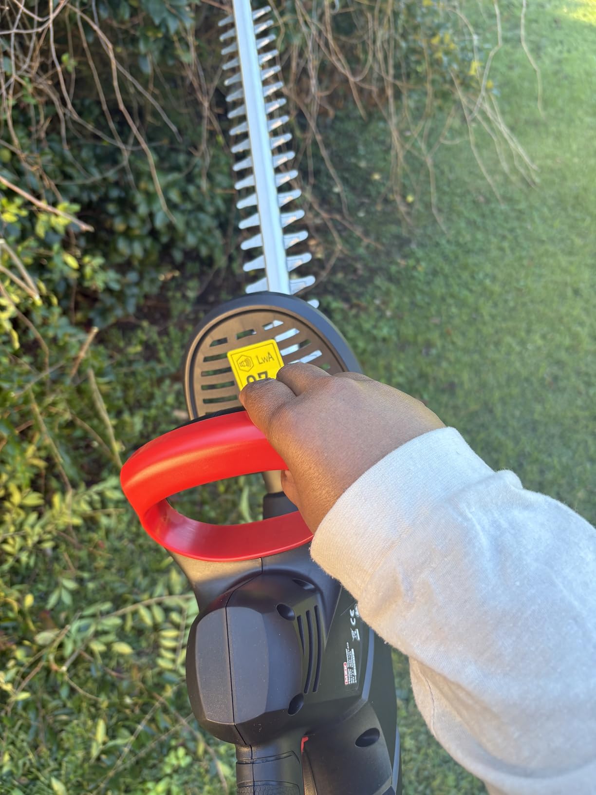 MZK 20V MAX 23-inch Cordless Pole Hedge Trimmer Attachment, 8-Feet Reach, Electric Hedge Trimmer with Extension Pole, Multi-Angle (Two Batteries and Charger Included)(RED Black) customer photo 1