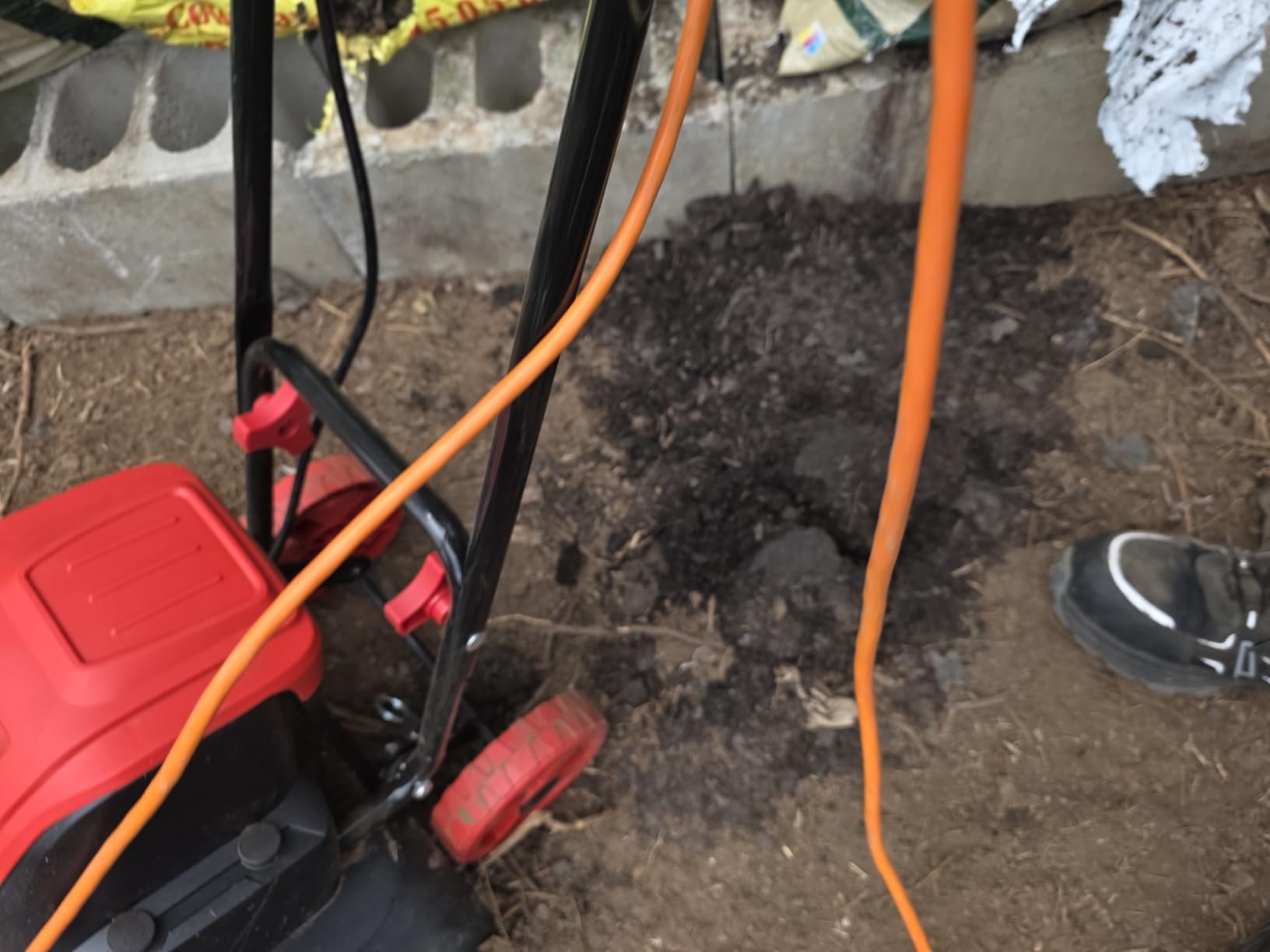 MZK 16-Inch 13.5-Amp Corded Electric Tiller/Cultivator, 8-inch Tilling Depth with Adjustable Wheels, Foldable Electric Rototiller for Lawn/Yard/Garden Soil Digging, TC16A08 customer photo 1