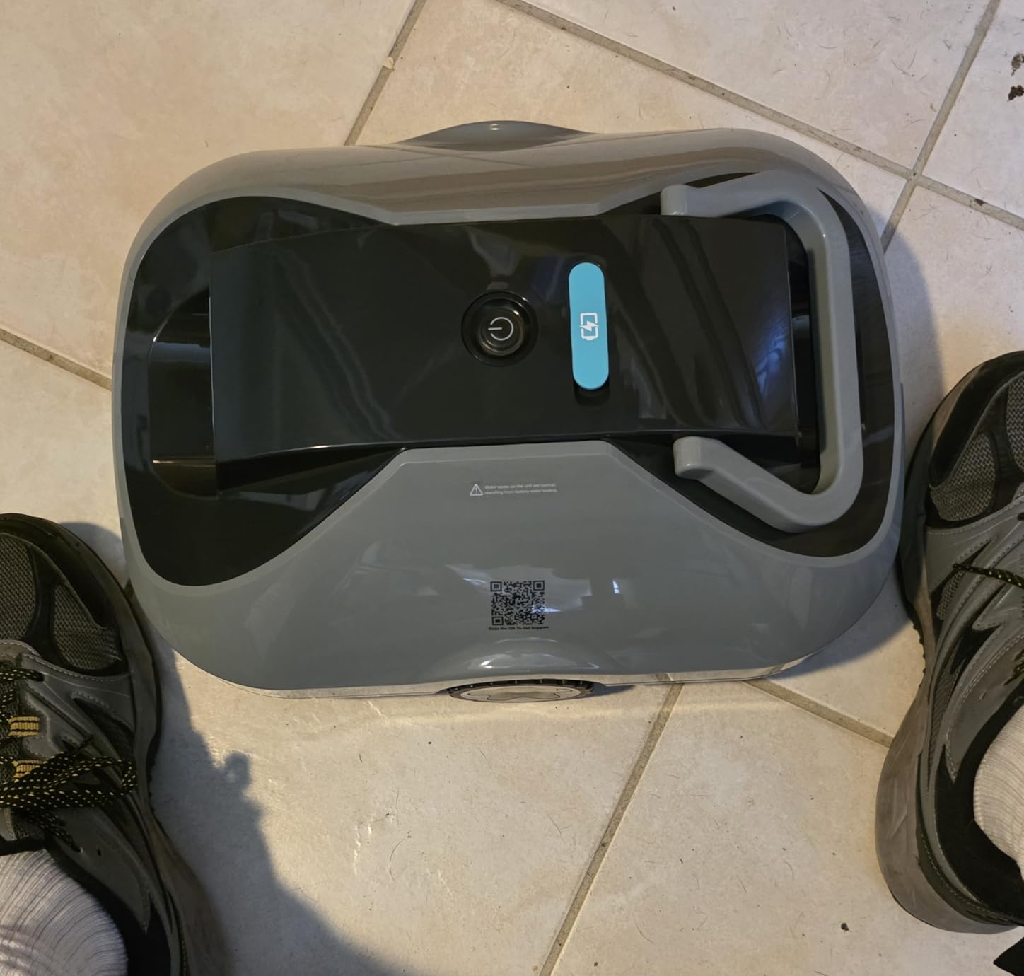 C1 Robotic Pool Cleaner, 200-Min Cordless Pool Vacuum for Above Ground & Inground Pools up to 2500 Sq.ft, Automatic Pool Vacuum Robot for Leaves & Dirt, Powerful Suction Self-Parking-Arctic customer photo 1