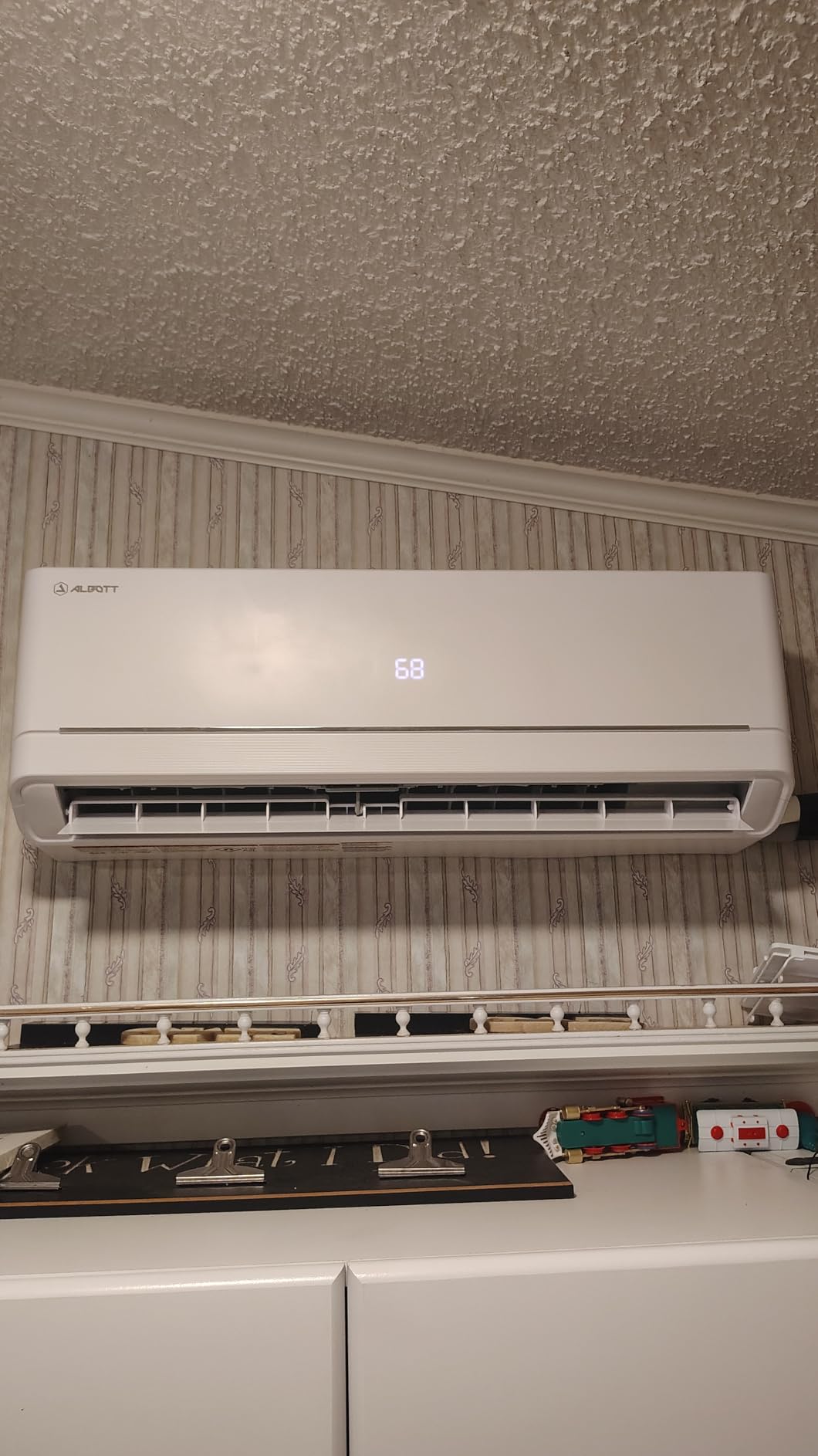 Albott Mini Split Air Conditioner and Heater, 12,000 BTU, SEER2 18, 115V Inverter Energy-Efficient AC with Self-Cleaning, Remote and APP Control, Easy Installation, Cools up to 750 Sq.Ft. customer photo 2
