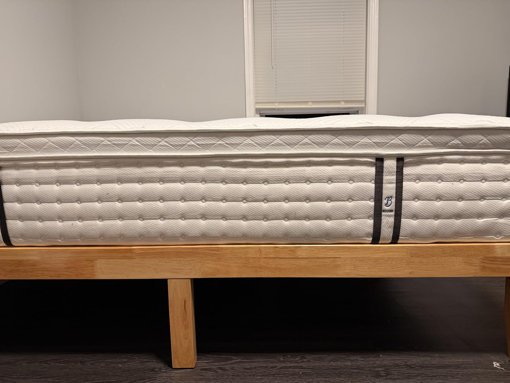 BedStory 14 Inch Medium Firm Queen Mattress, Luxury Hybrid Mattress in a Box for Zoned Pressure and Back Pain Relief, Signature Collection Deep Sleep Mattresses, 10 Years Warranty, 365 Nights Trial customer photo 1