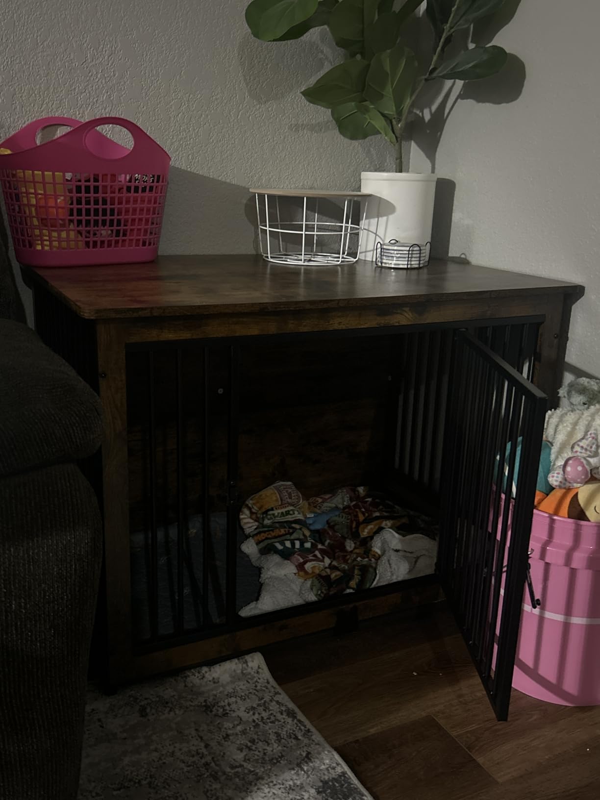 Feandrea Wooden Dog Crate Furniture, 48 Inches Heavy-Duty Kennel for Dogs up to 110 lb, with Double Doors and Enclosed Wood Base, Modern Pet Cage End Table Indoor, Rustic Brown customer photo 1